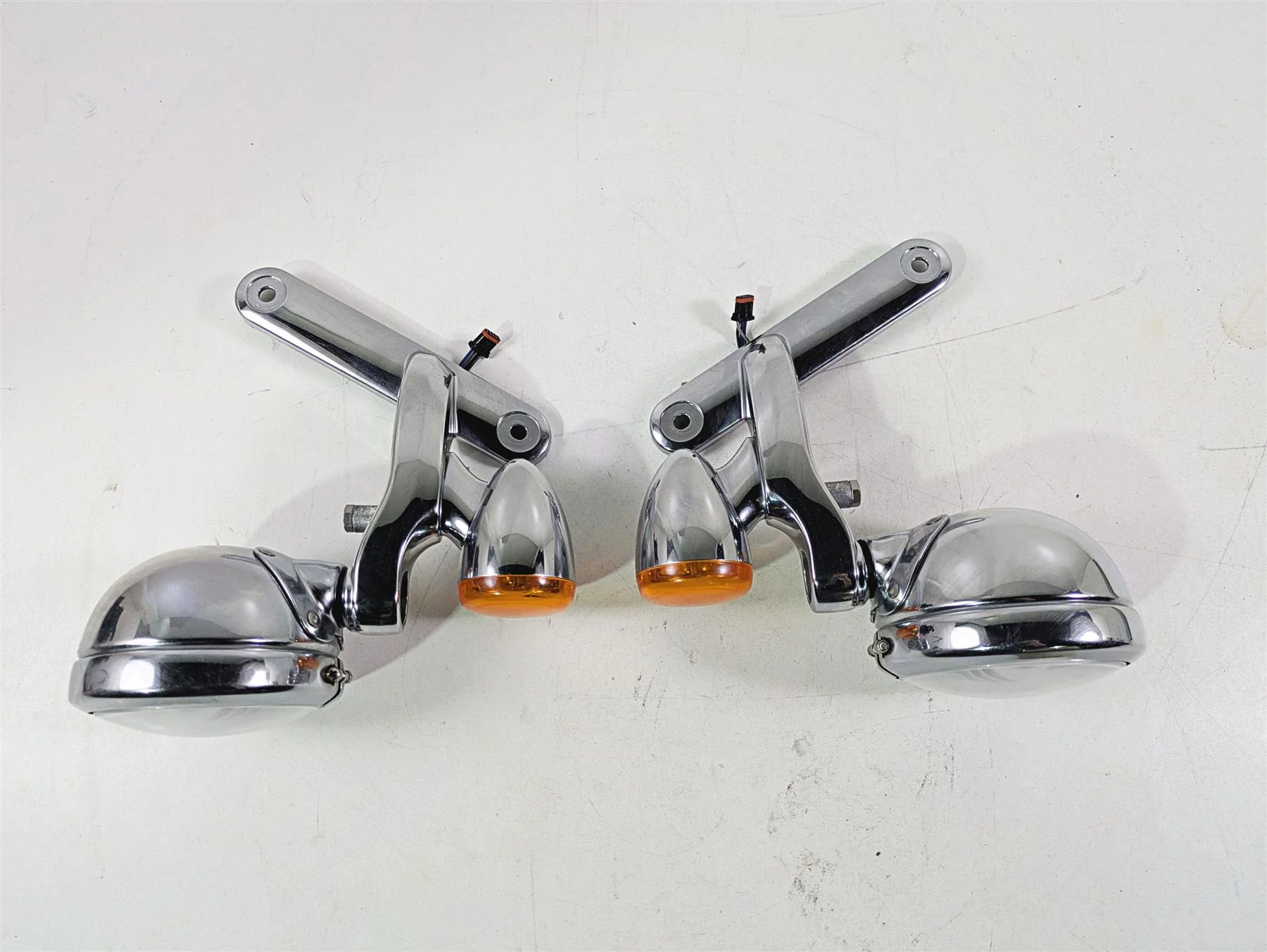 2015 Harley Touring FLHTKL Electra Glide Front Spot Light Blinker Set 68000021 - Image 4