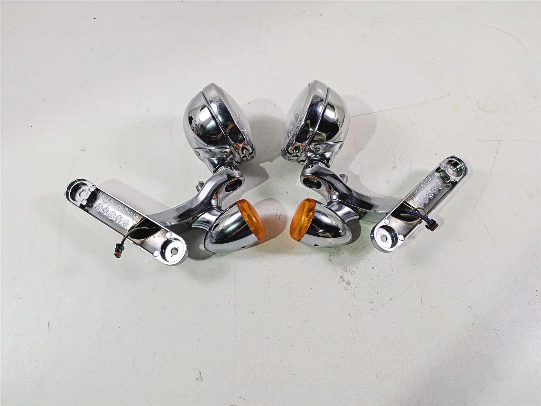 2015 Harley Touring FLHTKL Electra Glide Front Spot Light Blinker Set 68000021 - Image 9