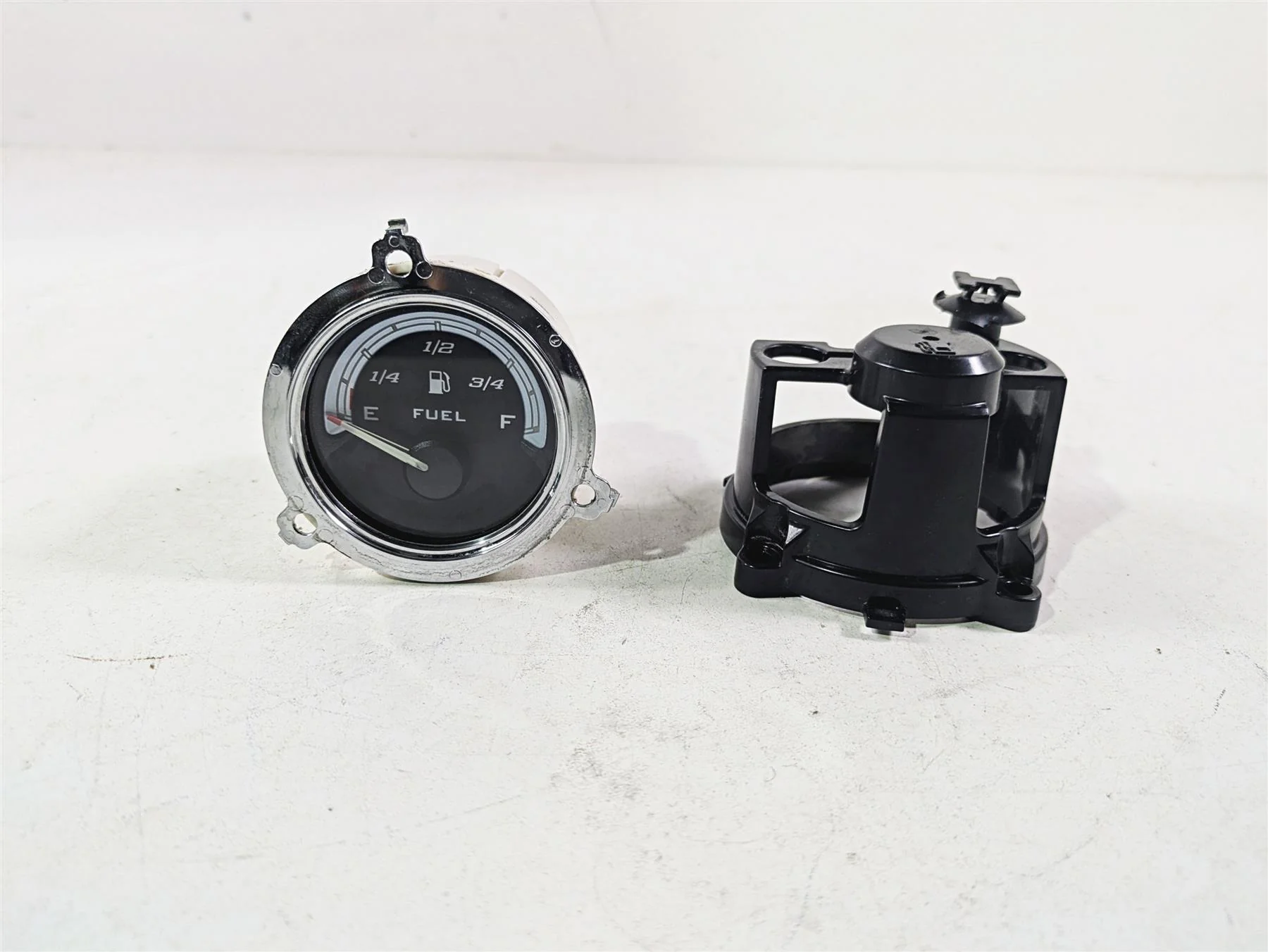 2015 Harley Touring FLHTKL Electra Glide Fuel Gas Petrol Level Gauge 70900161