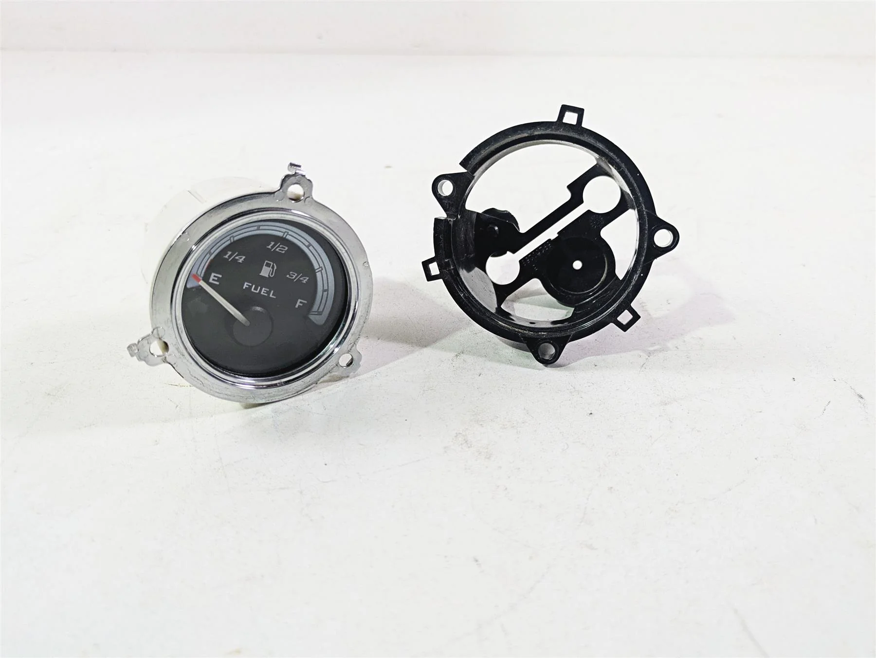 2015 Harley Touring FLHTKL Electra Glide Fuel Gas Petrol Level Gauge 70900161 - Image 9