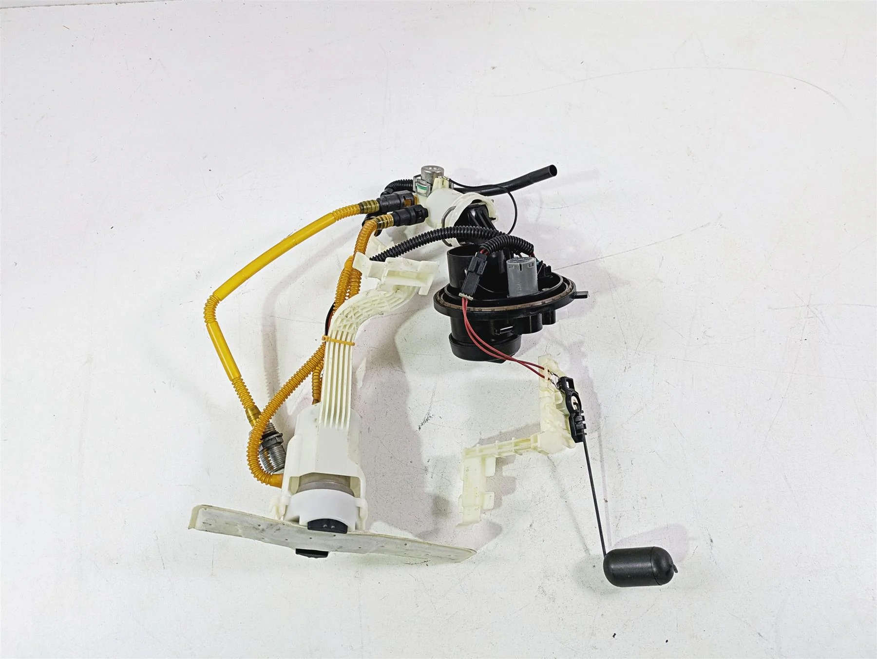 2015 Harley Touring FLHTKL Electra Glide Fuel Gas Petrol Pump 62908-08 75069-08D - Image 9