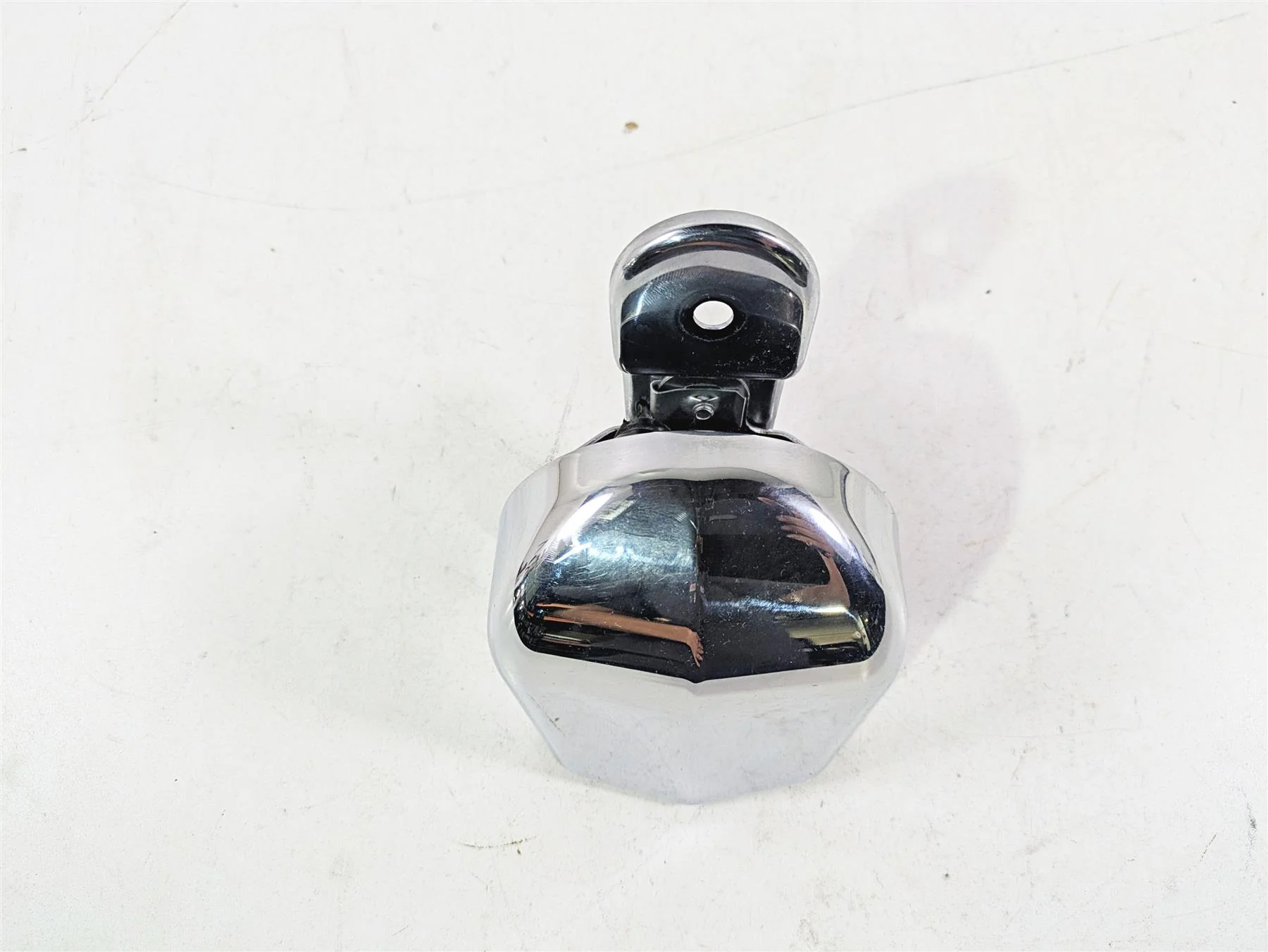 2015 Harley Touring FLHTKL Electra Glide Horn & Chrome Cover 61300478A - Image 5