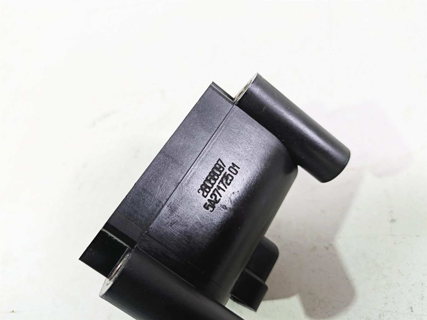 2015 Harley Touring FLHTKL Electra Glide Ignition Coil 31696-07A - Image 6