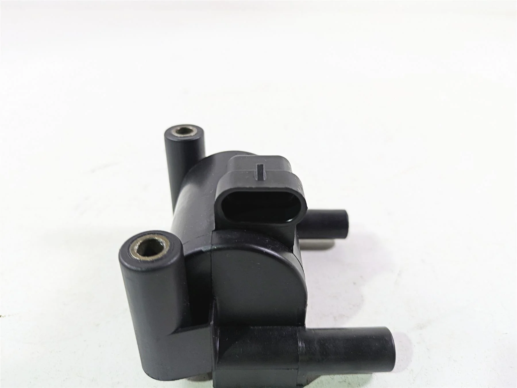 2015 Harley Touring FLHTKL Electra Glide Ignition Coil 31696-07A - Image 8