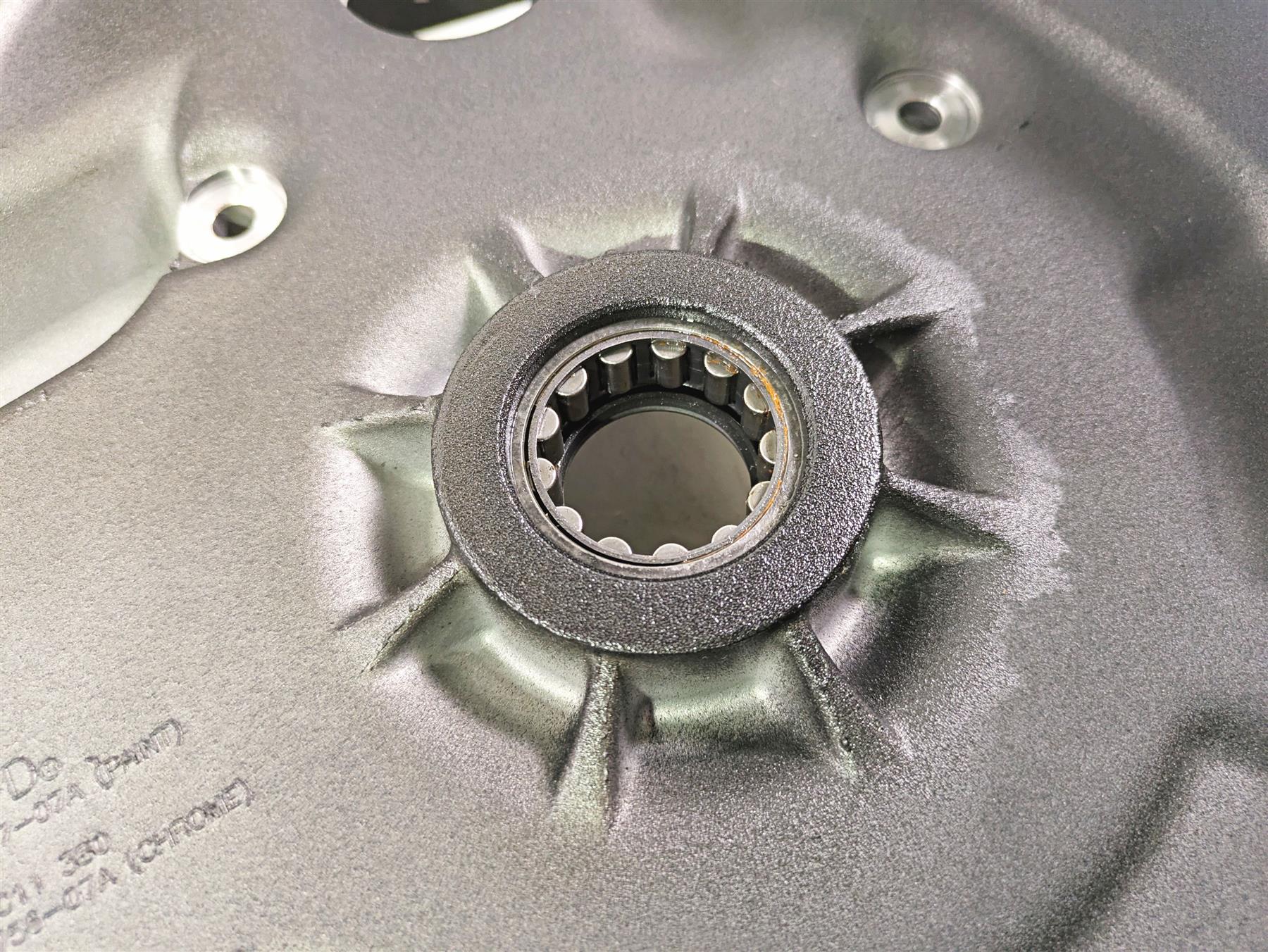 2015 Harley Touring FLHTKL Electra Glide Inner Primary Clutch Cover 60432-07A - Image 7