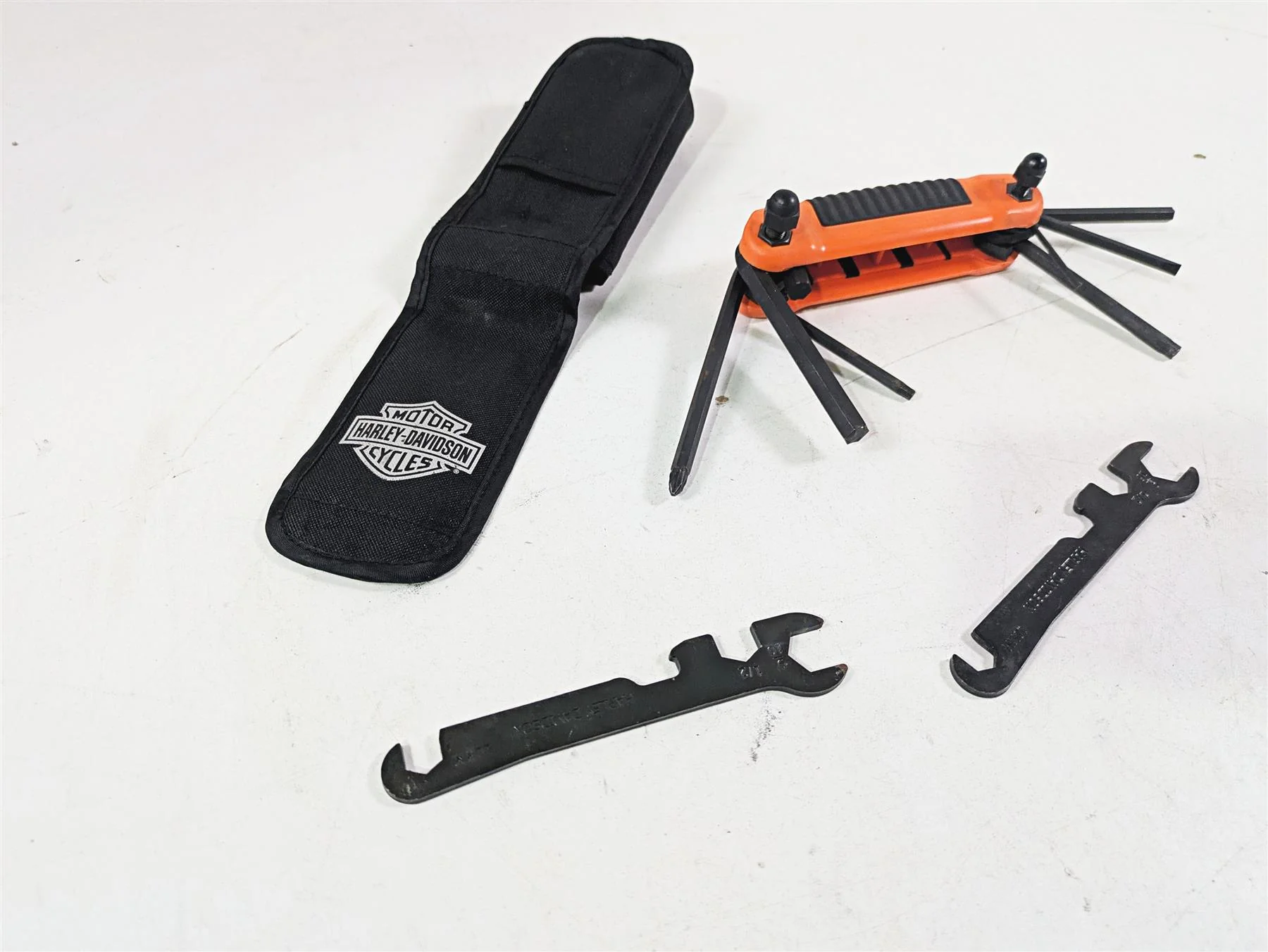 2015 Harley Touring FLHTKL Electra Glide Owners Toolkit Tool Kit 94435-10 - Image 4