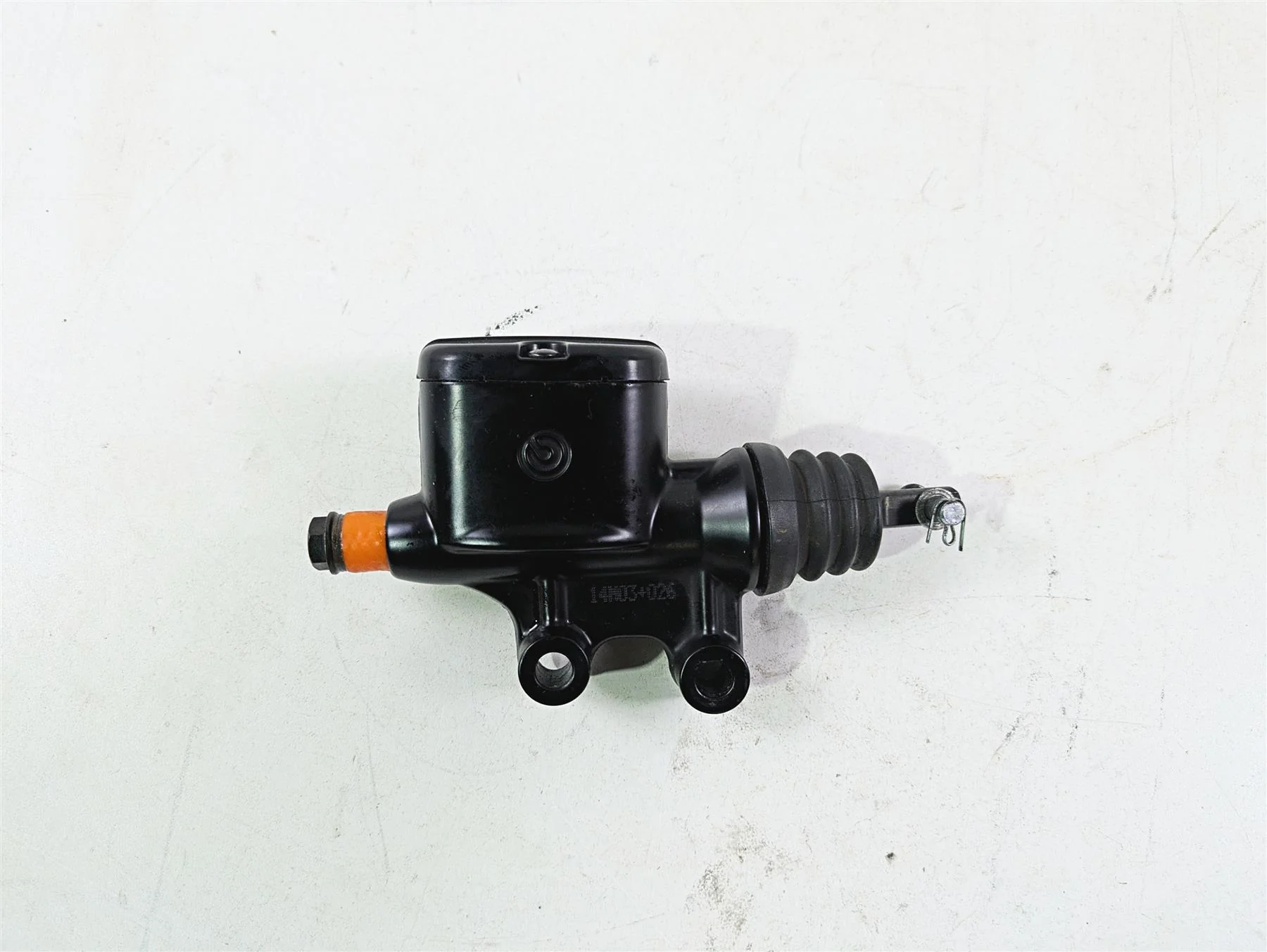 2015 Harley Touring FLHTKL Electra Glide Rear Brake Master Cylinder 41700028A - Image 6