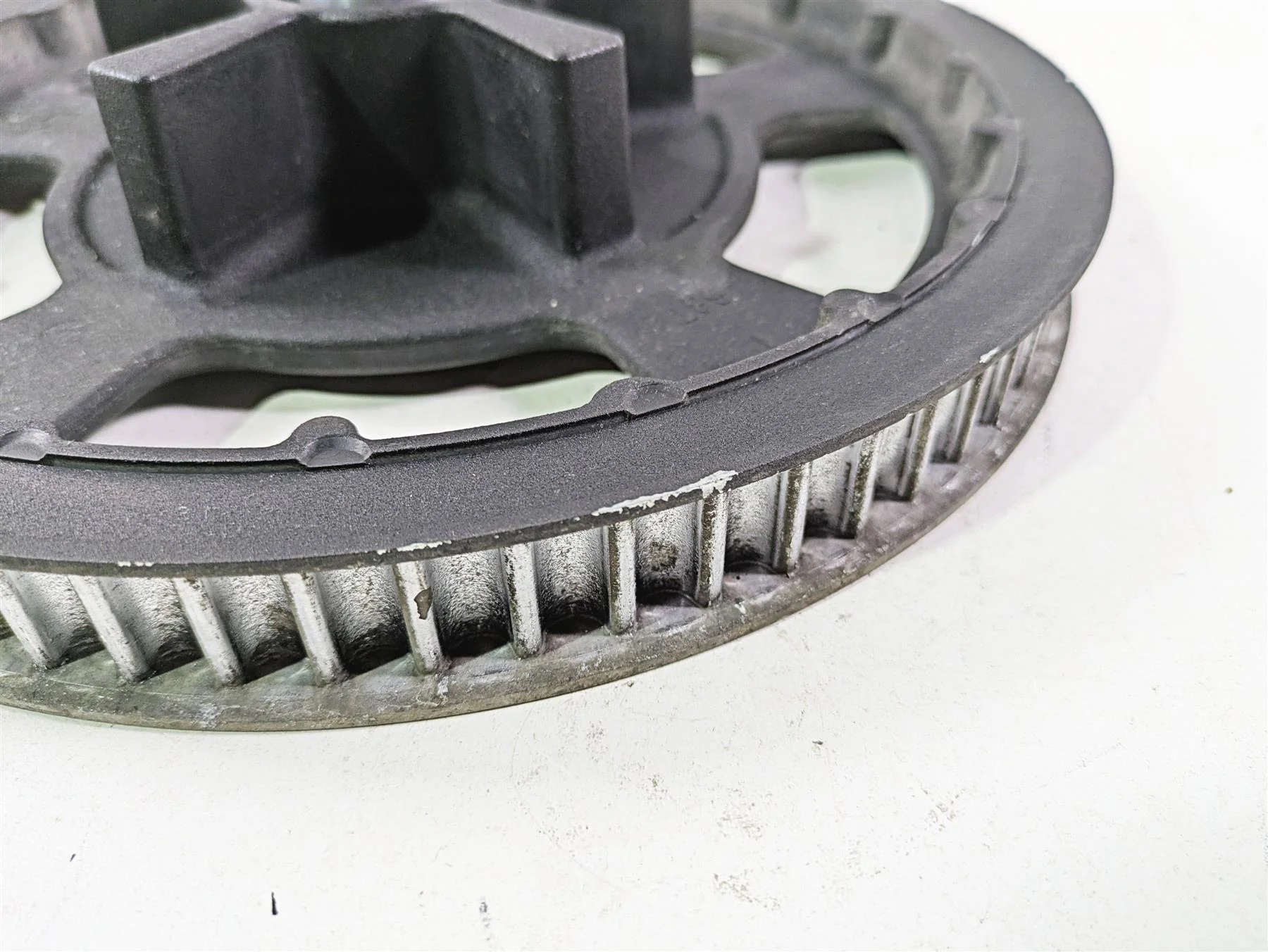 2015 Harley Touring FLHTKL Electra Glide Rear Drive Belt Pulley 40217-09 - Image 11