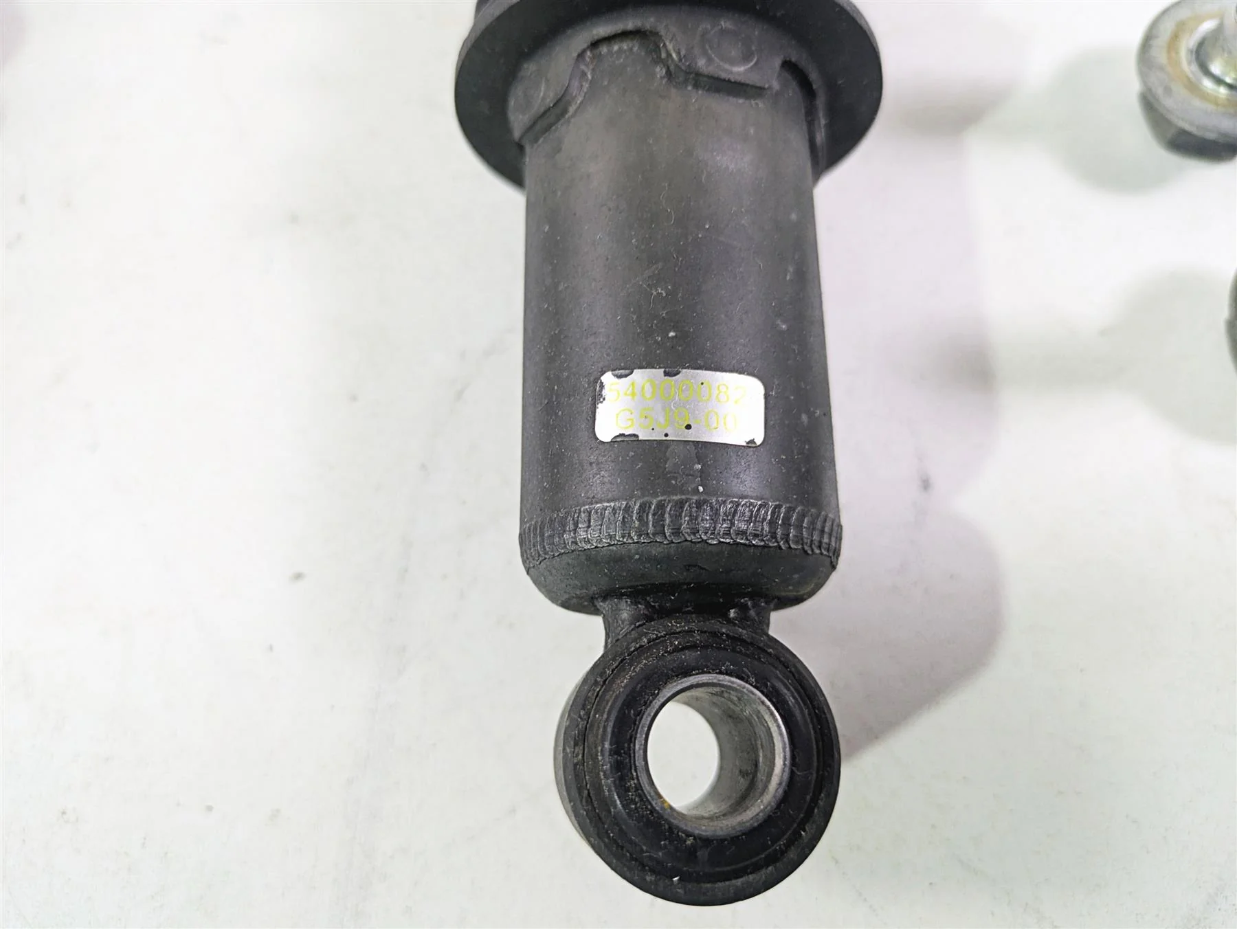 2015 Harley Touring FLHTKL Electra Glide Rear Shock Damper Set 54000081 54000082 - Image 4