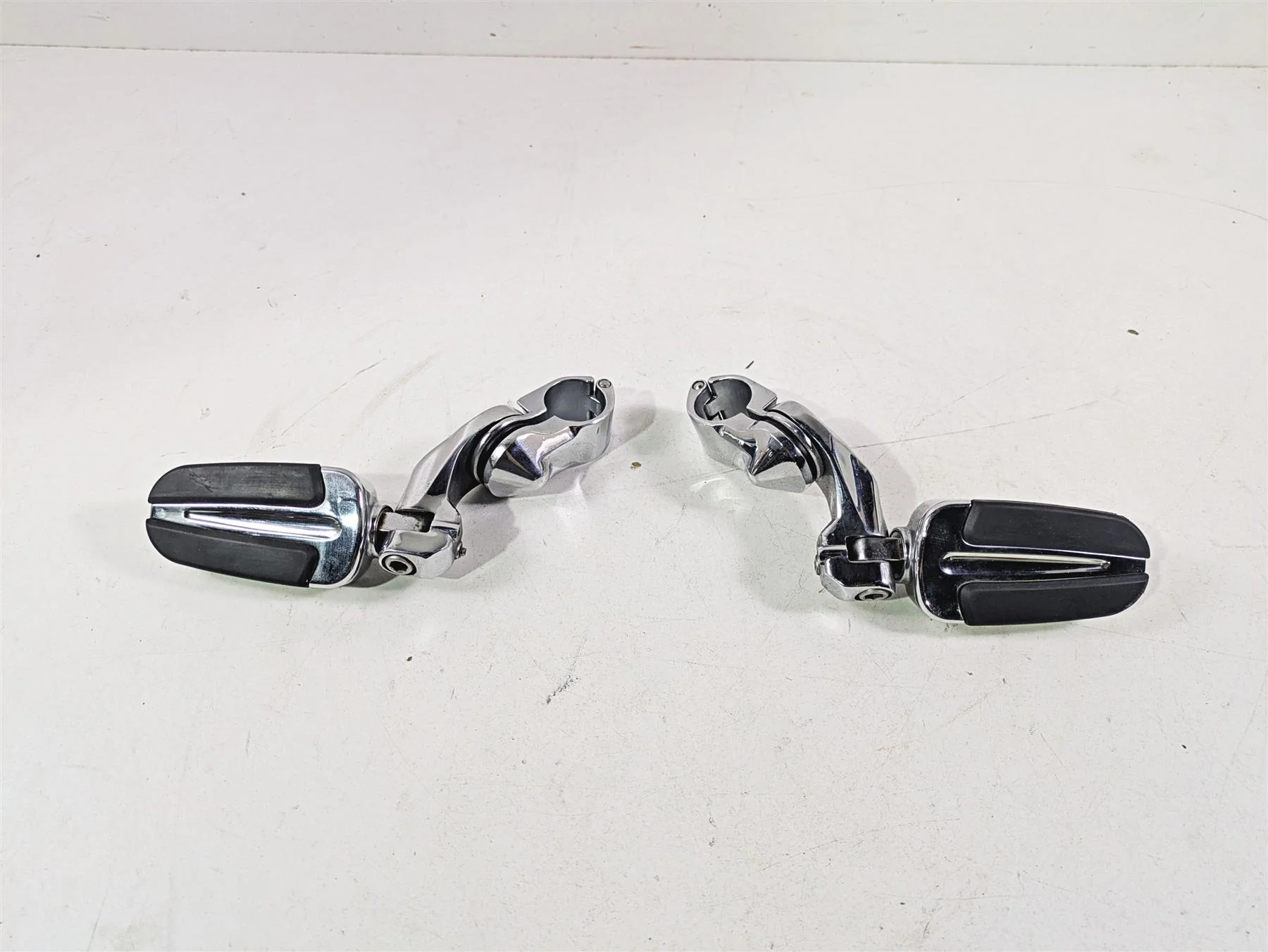 2015 Harley Touring FLHTKL Electra Glide Slipstream Highway Foot Peg Set