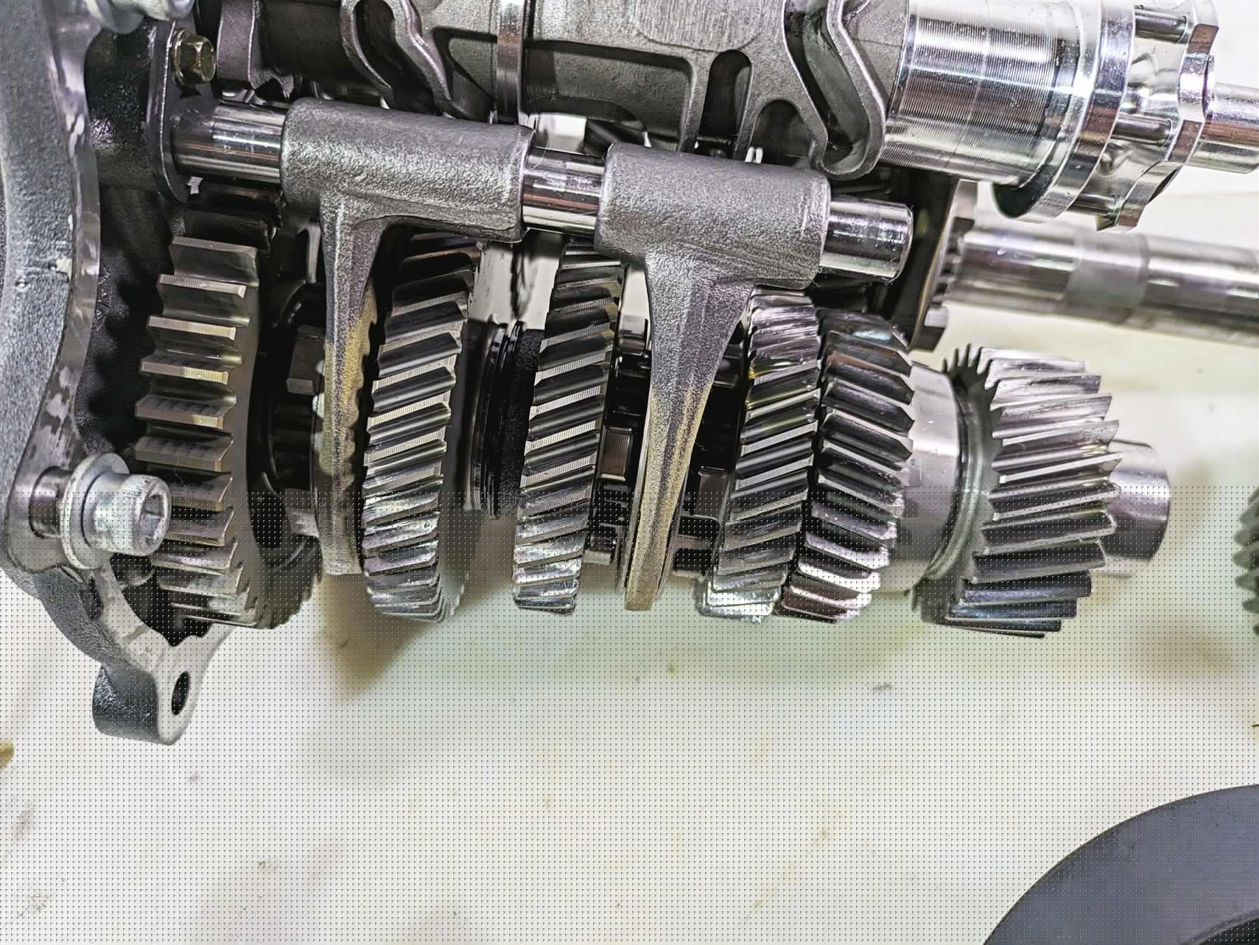 2015 Harley Touring FLHXS Street Glide 6-Sp Transmission Gears  Set 13k 35053-06 - Image 7