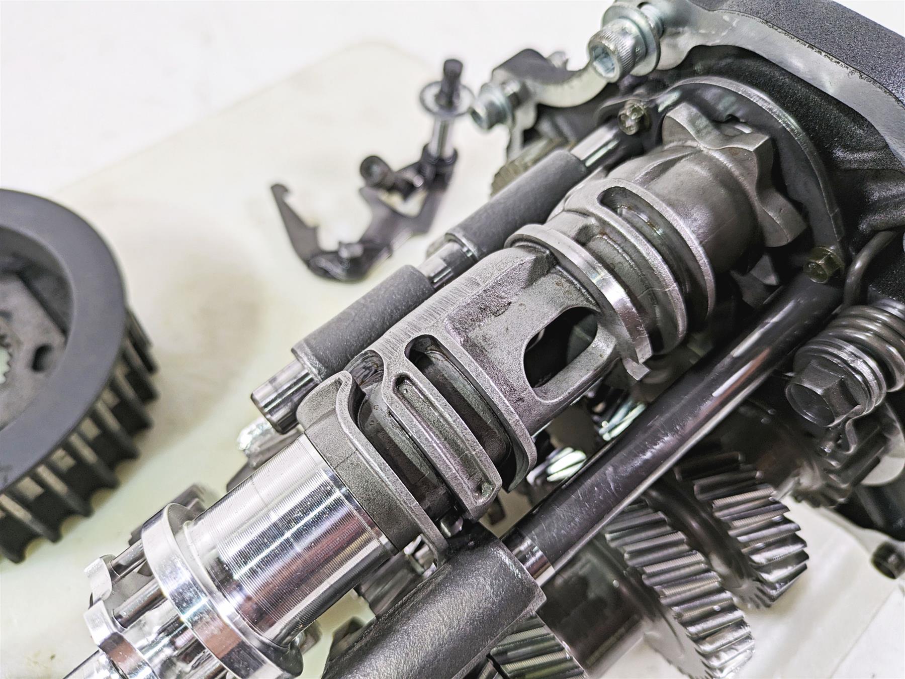2015 Harley Touring FLHXS Street Glide 6-Sp Transmission Gears  Set 13k 35053-06 - Image 9