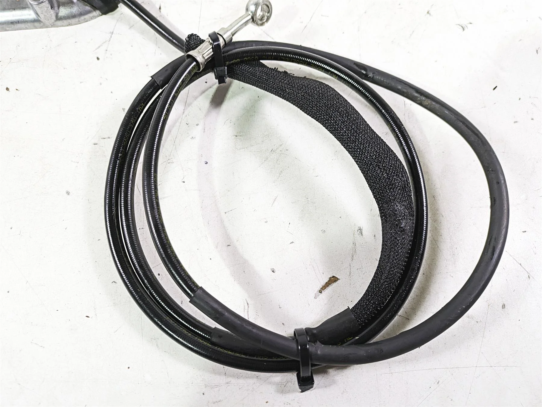 2015 Harley Touring FLHXS Street Glide Clutch Slave Cylinder  25700178 - Image 6