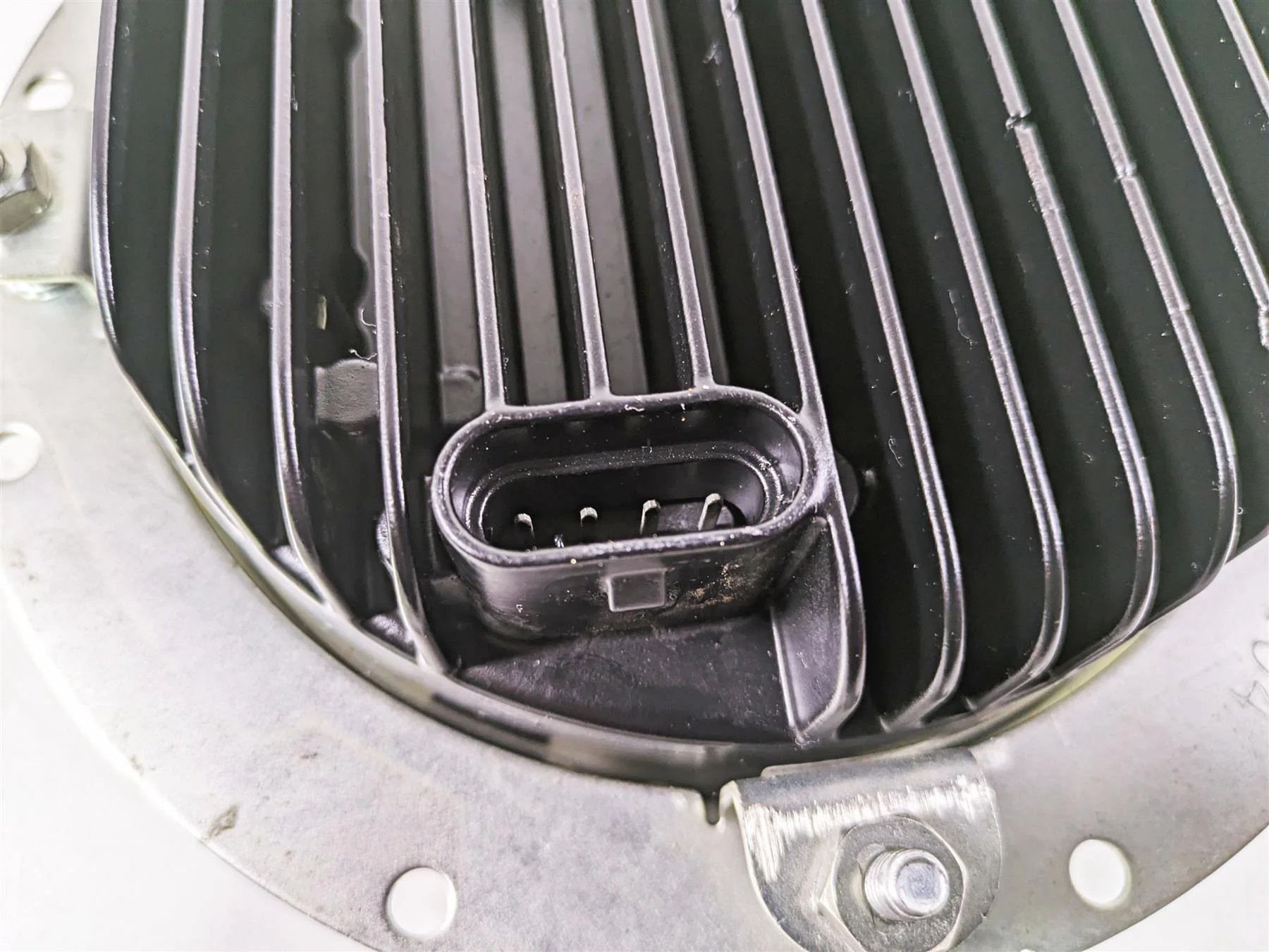 2015 Harley Touring FLHXS Street Glide Daymaker Headlight Head Light 67700249 - Image 11