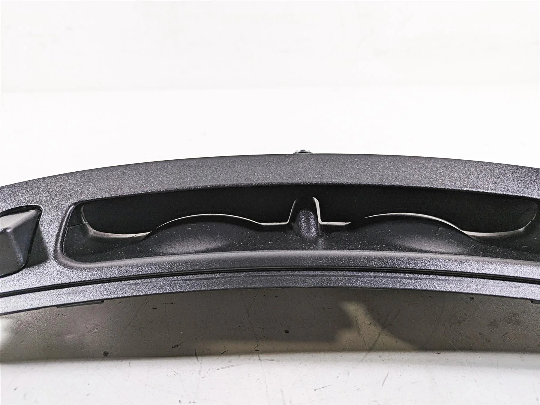 2015 Harley Touring FLHXS Street Glide Front Air Duct Inlet Vent 29200038 - Image 3