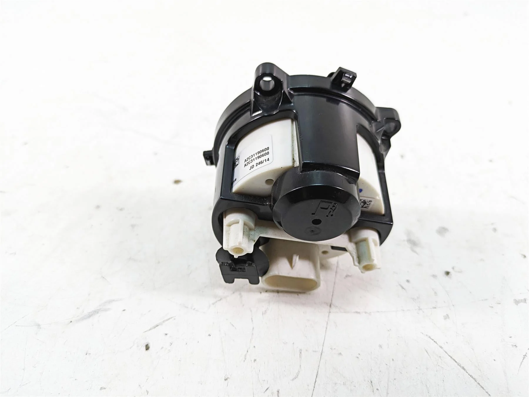 2015 Harley Touring FLHXS Street Glide Fuel Gas Petrol Level Gauge 70900163 - Image 3