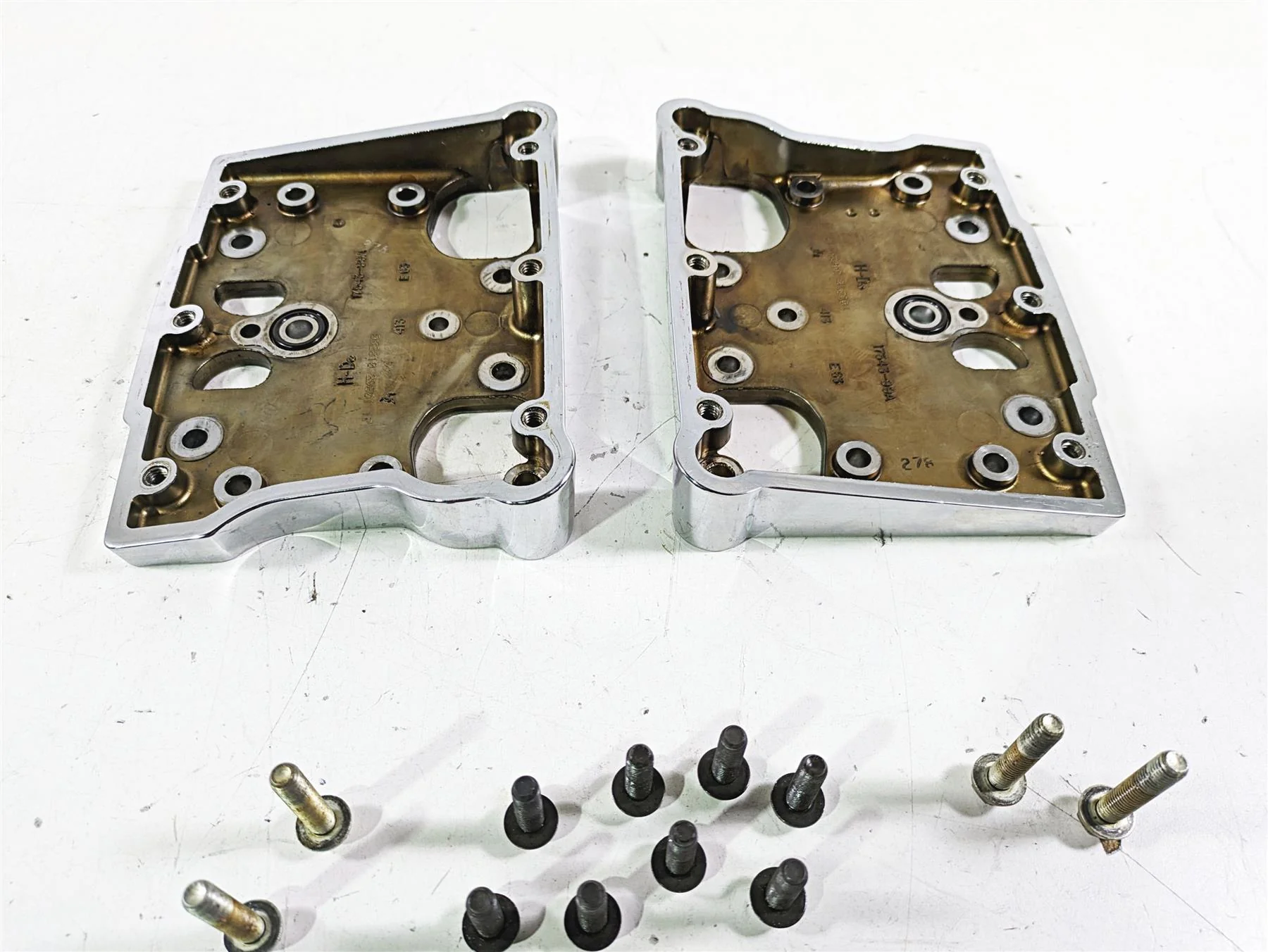 2015 Harley Touring FLHXS Street Glide Lower Rocker Box Housing Set 17573-99A - Image 9