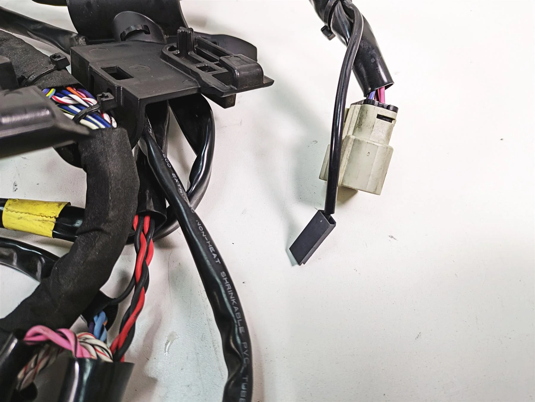 2015 Harley Touring FLHXS Street Glide Main Wiring Harness Loom - Abs 69200116 - Image 10