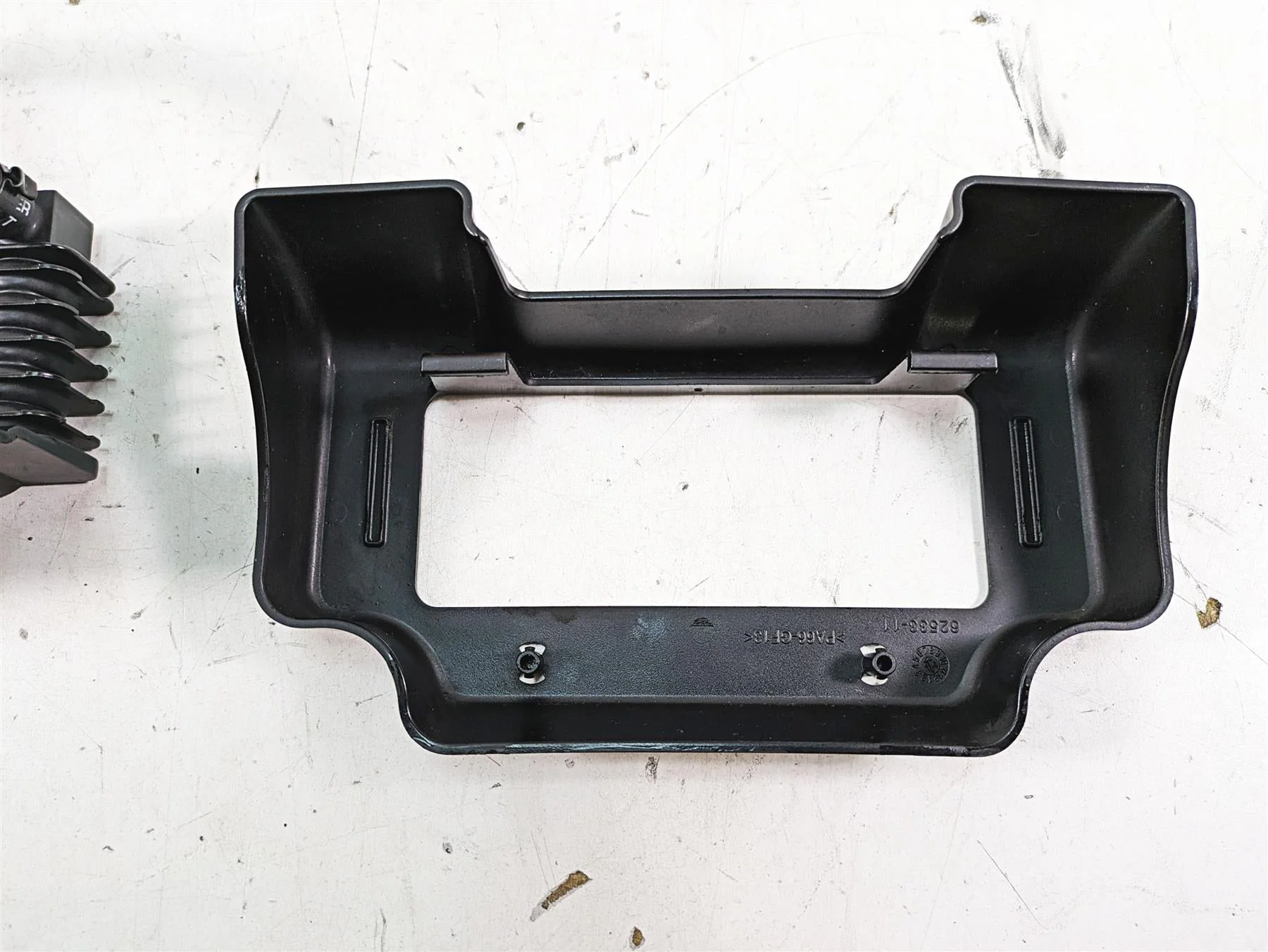 2015 Harley Touring FLHXS Street Glide Oil Cooler + Hoses & Cover Set 63083-11 - Image 10