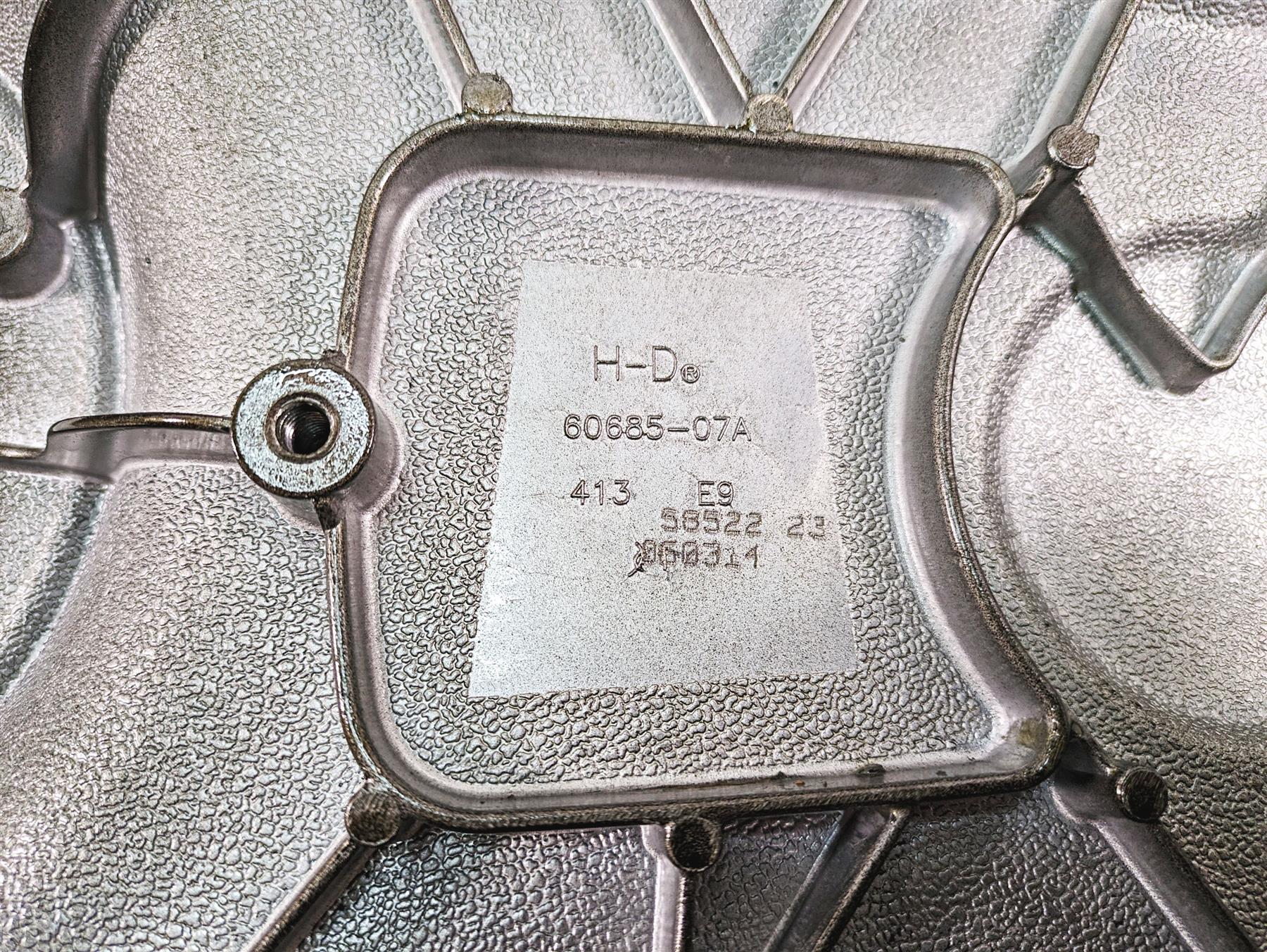 2015 Harley Touring FLHXS Street Glide Outer Primary Drive Clutch Cover 60685-07 - Image 8