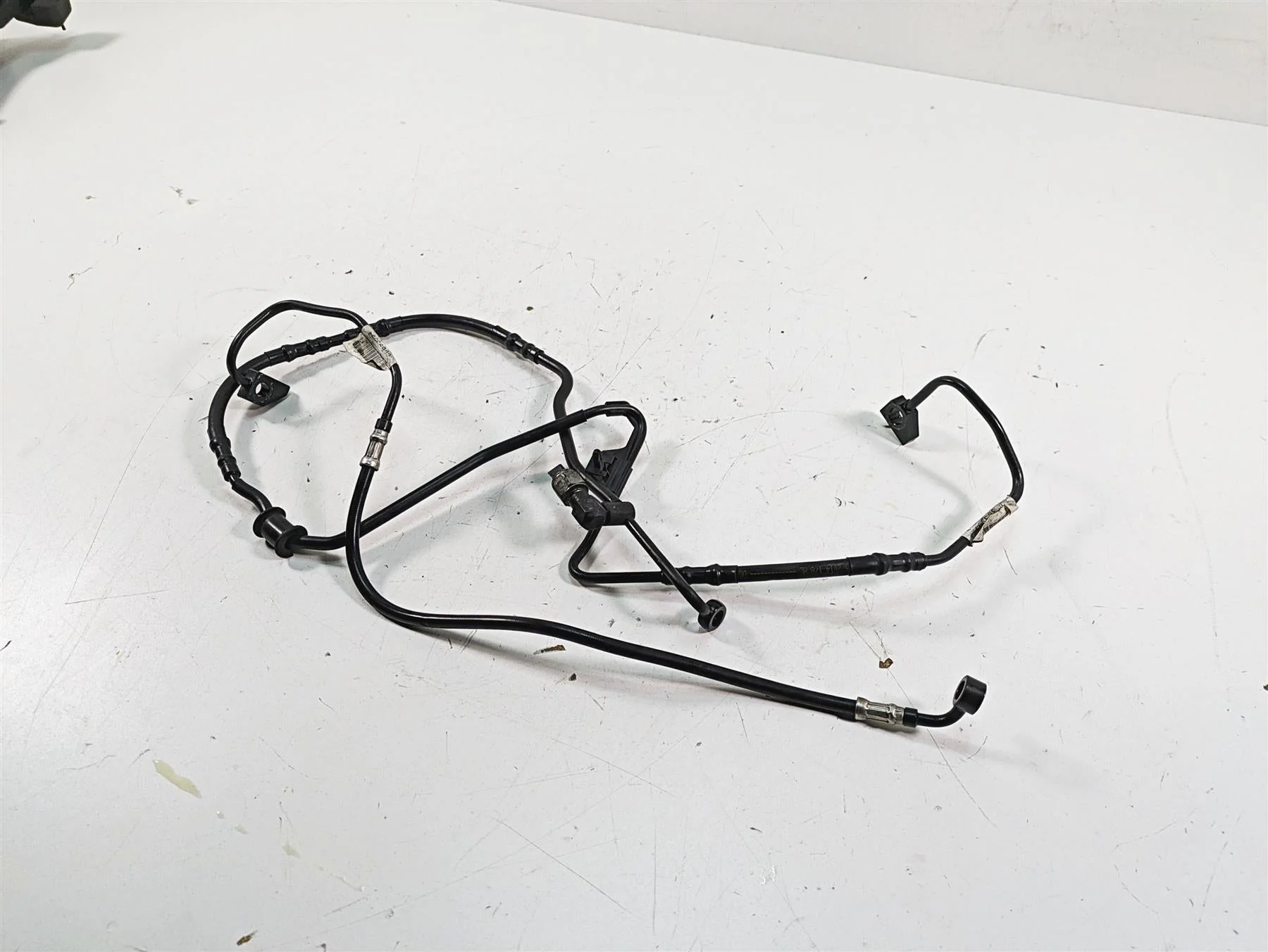 2015 Harley Touring FLHXS Street Glide Rear Abs Brake Line Set 41800012 - Image 12