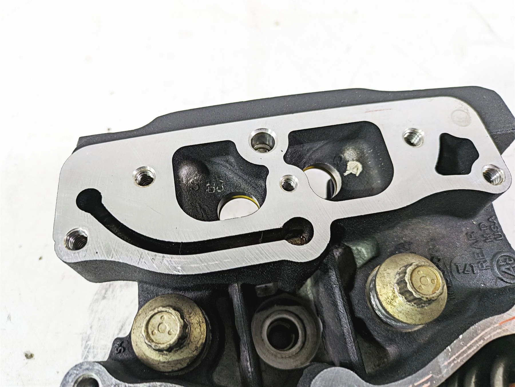 2015 Harley Touring FLHXS Street Glide Rear Cylinder Head Cylinderhead 17729-08 - Image 9
