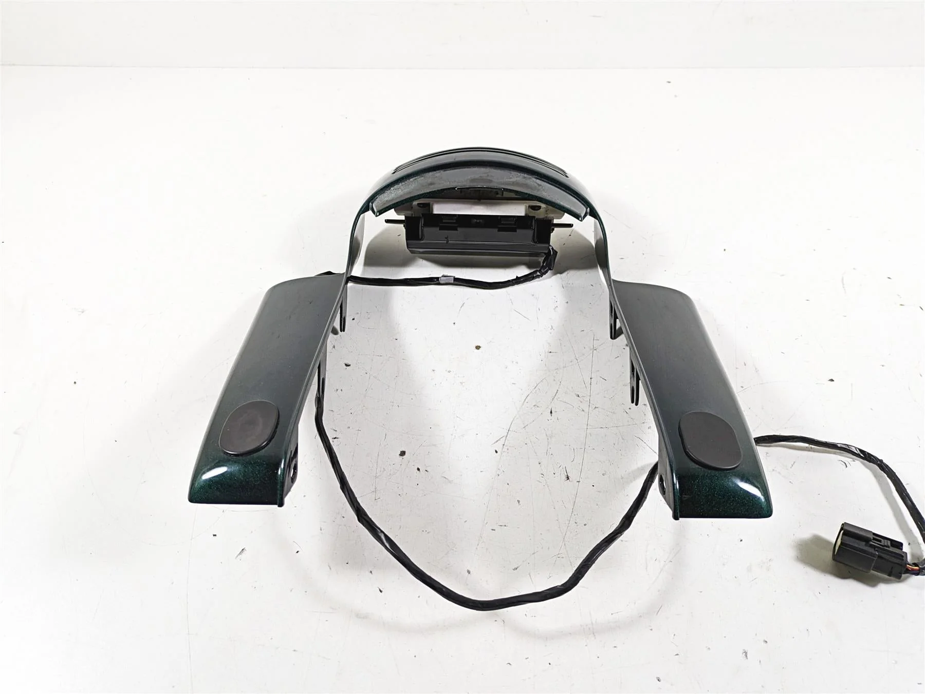 2015 Harley Touring FLHXS Street Glide Rear Fender Fascia Wing Cover 59739-09 - Image 3