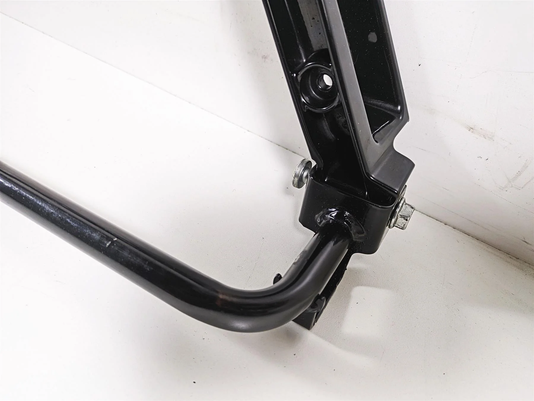 2015 Harley Touring FLHXS Street Glide Rear Saddlebag Support Set 90200501 - Image 7