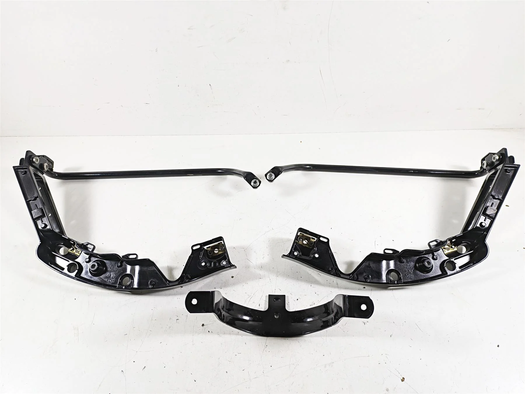 2015 Harley Touring FLHXS Street Glide Rear Saddlebag Support Set 90200501 - Image 8