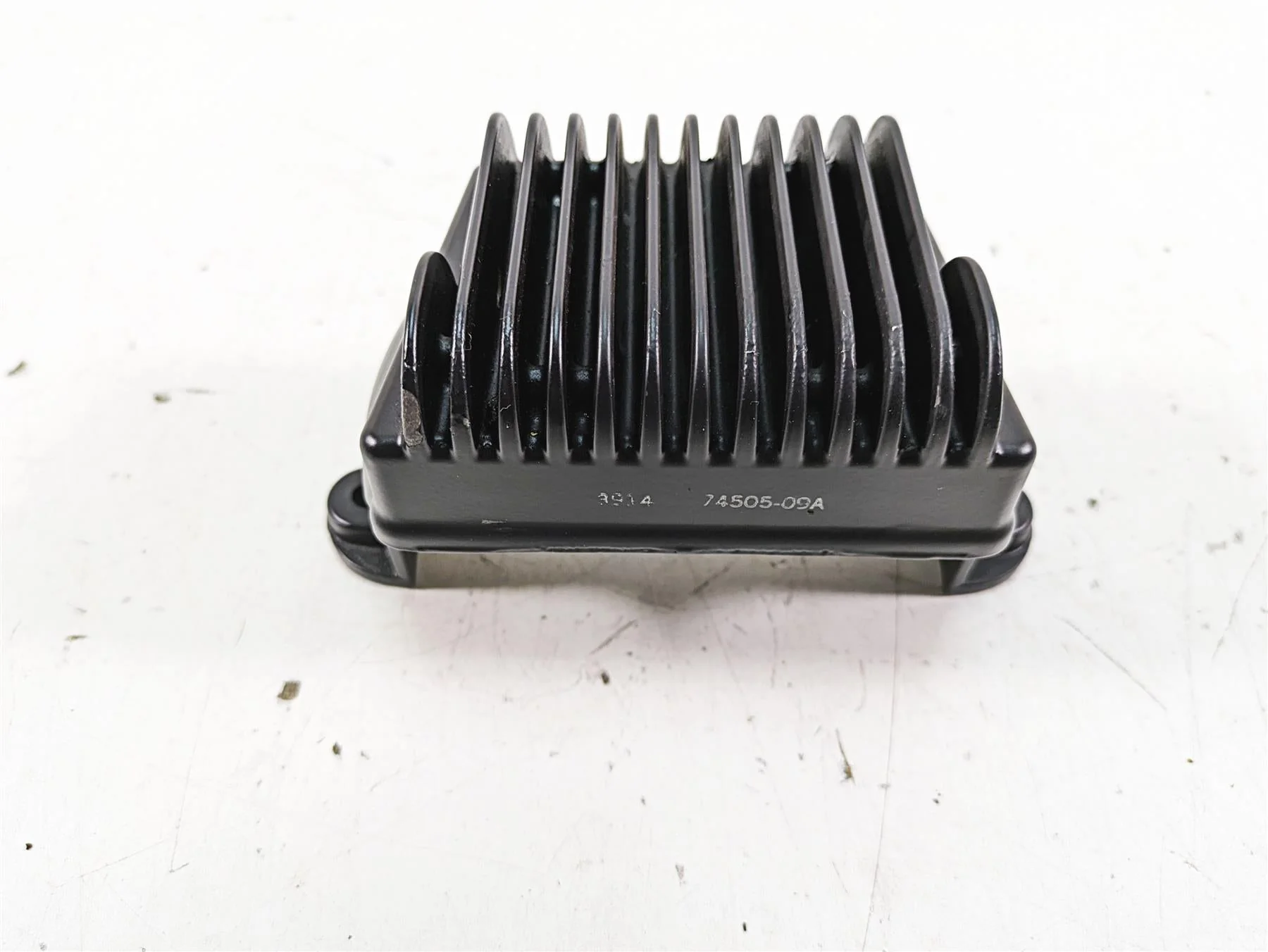 2015 Harley Touring FLHXS Street Glide Rectifier Voltage Regulator 74505-09A