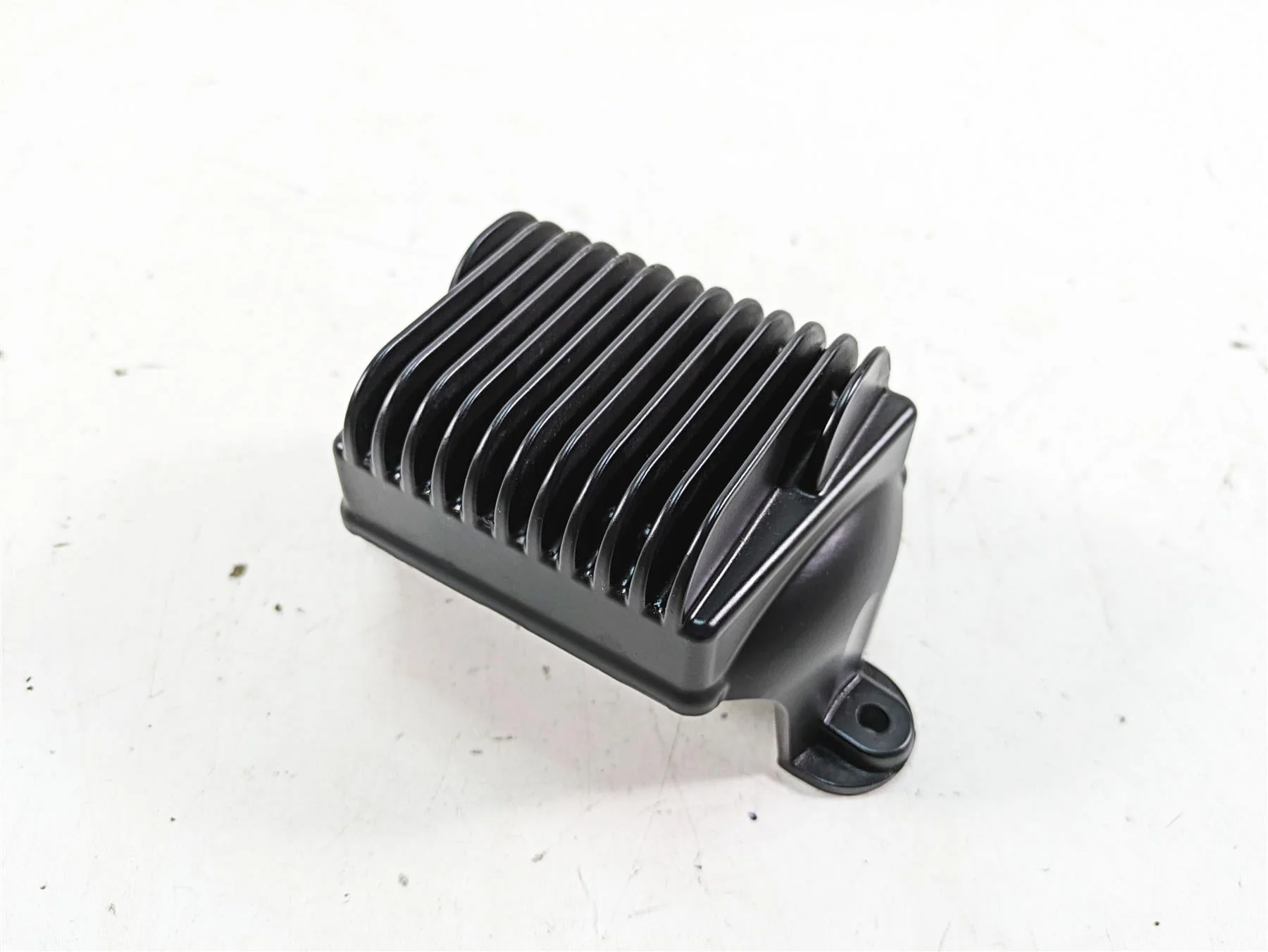 2015 Harley Touring FLHXS Street Glide Rectifier Voltage Regulator 74505-09A - Image 12