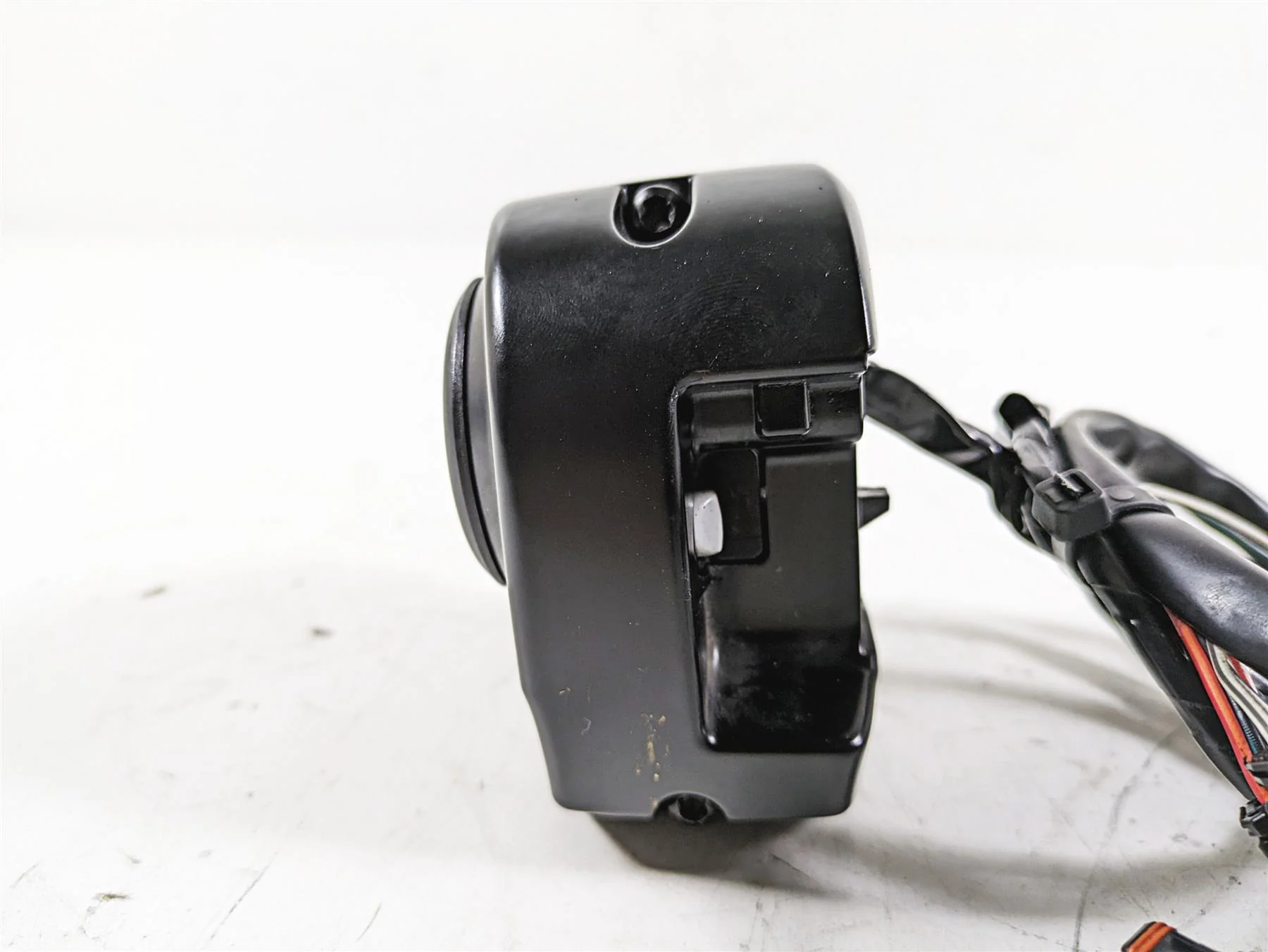 2015 Harley Touring FLHXS Street Glide Right Hand Start Control Switch 71500129C - Image 8