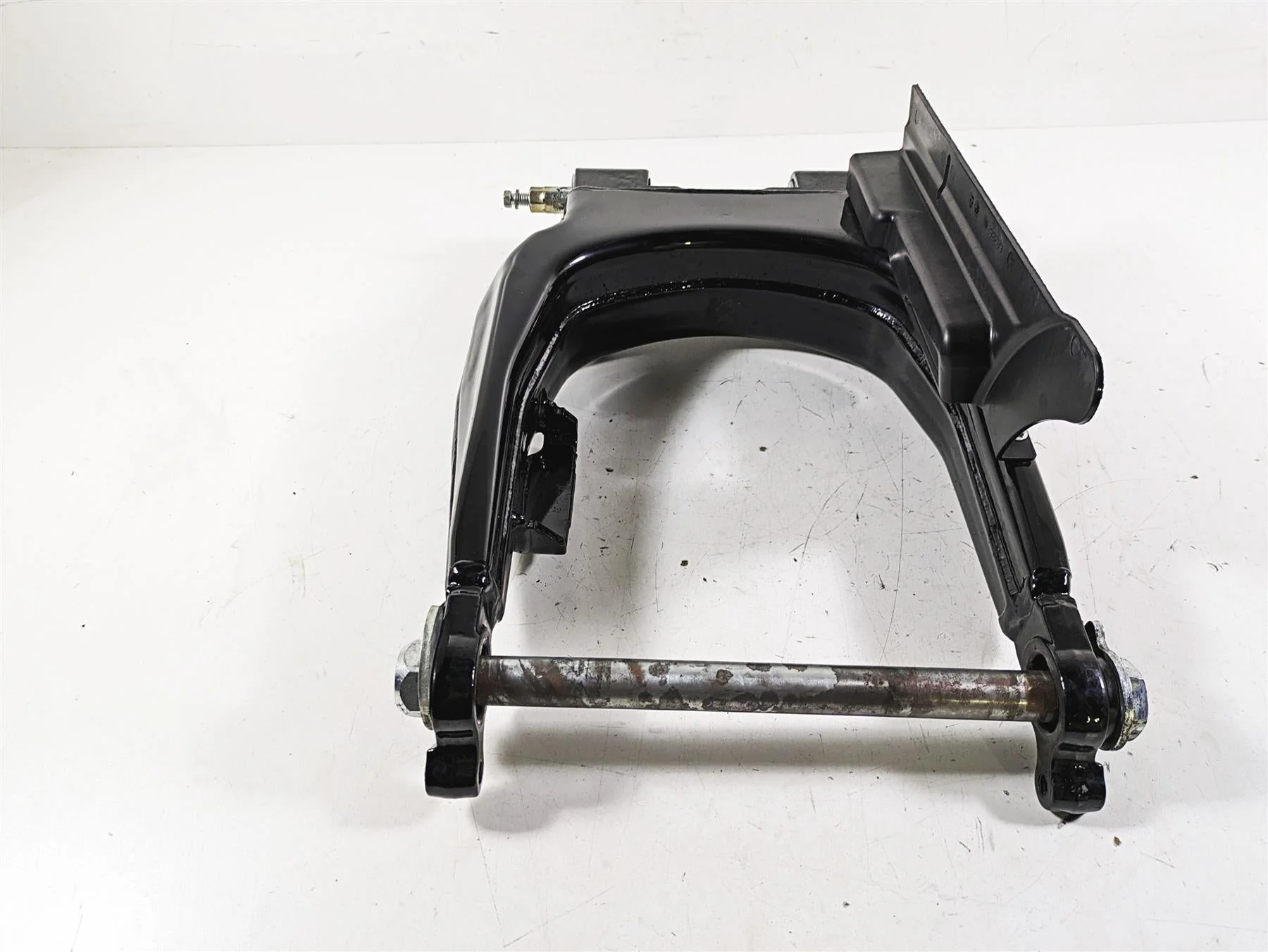 2015 Harley Touring FLHXS Street Glide Swingarm Swing Arm 47549-09A 45470-09 - Image 2