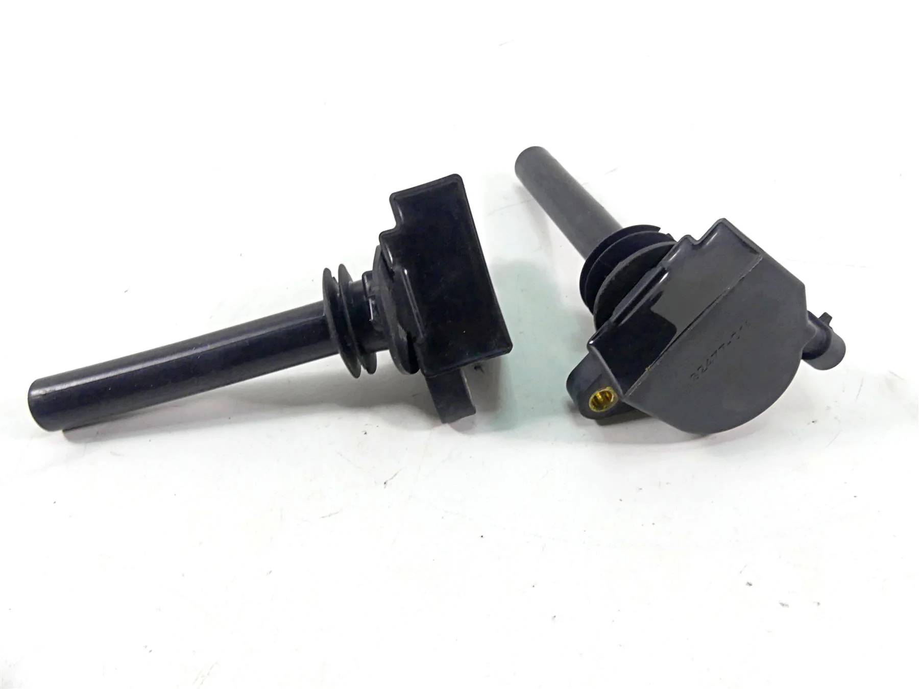 2015 Harley VRSCF Muscle V-Rod Ignition Coils Stick Coil Set 32477-01A - Image 7