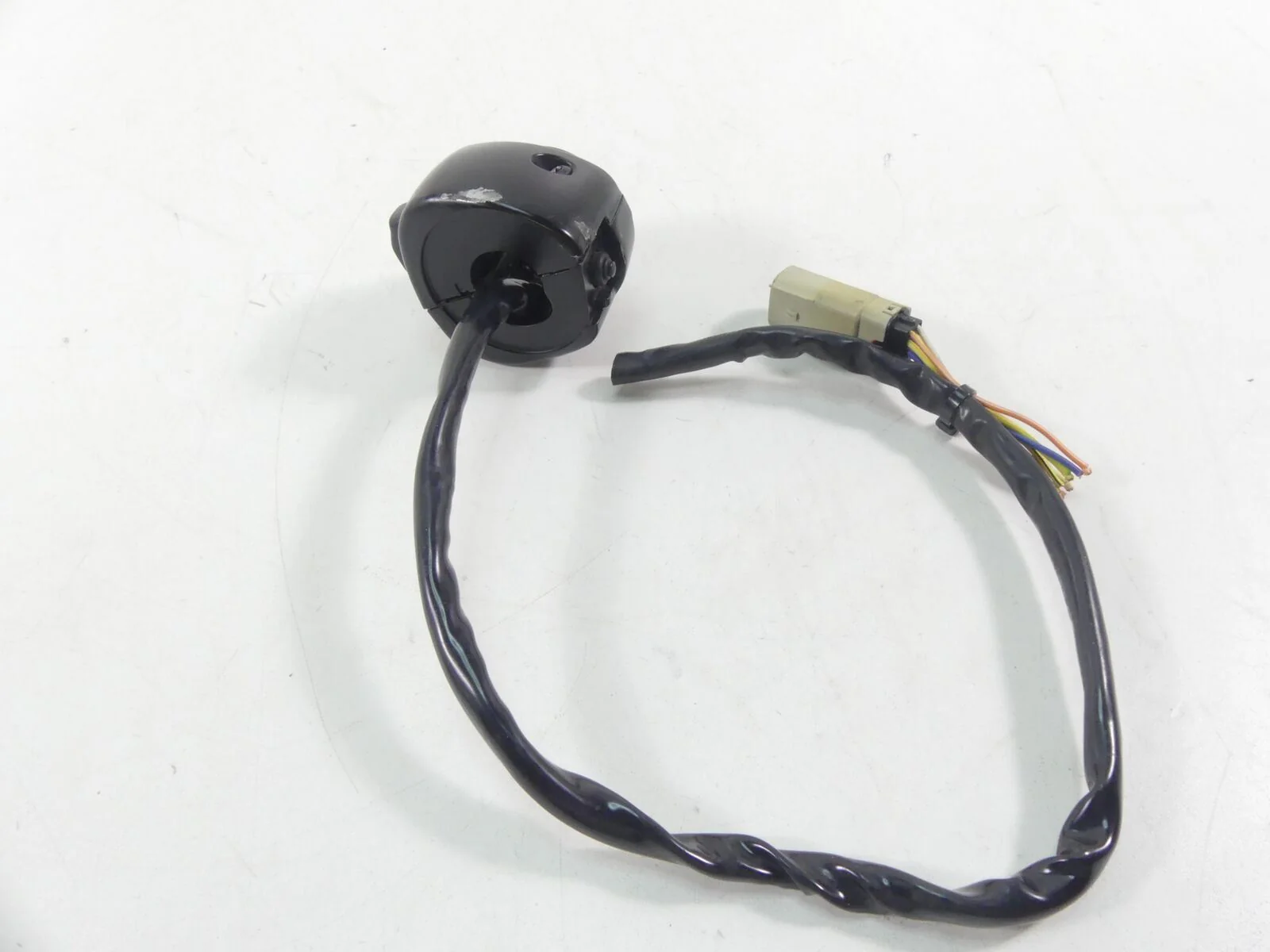 2015 Harley VRSCF Muscle V-Rod Left Control Switch Blinker Lights -Read 71682-06 - Image 3