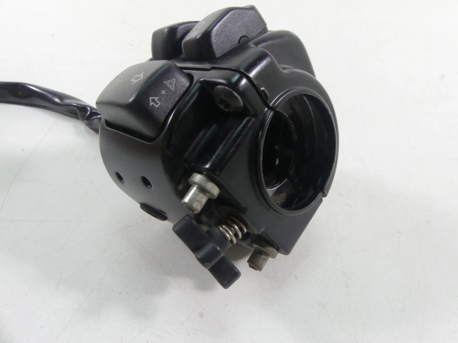 2015 Harley VRSCF Muscle V-Rod Right Control Switch Start Stop - Read 71684-06A - Image 6