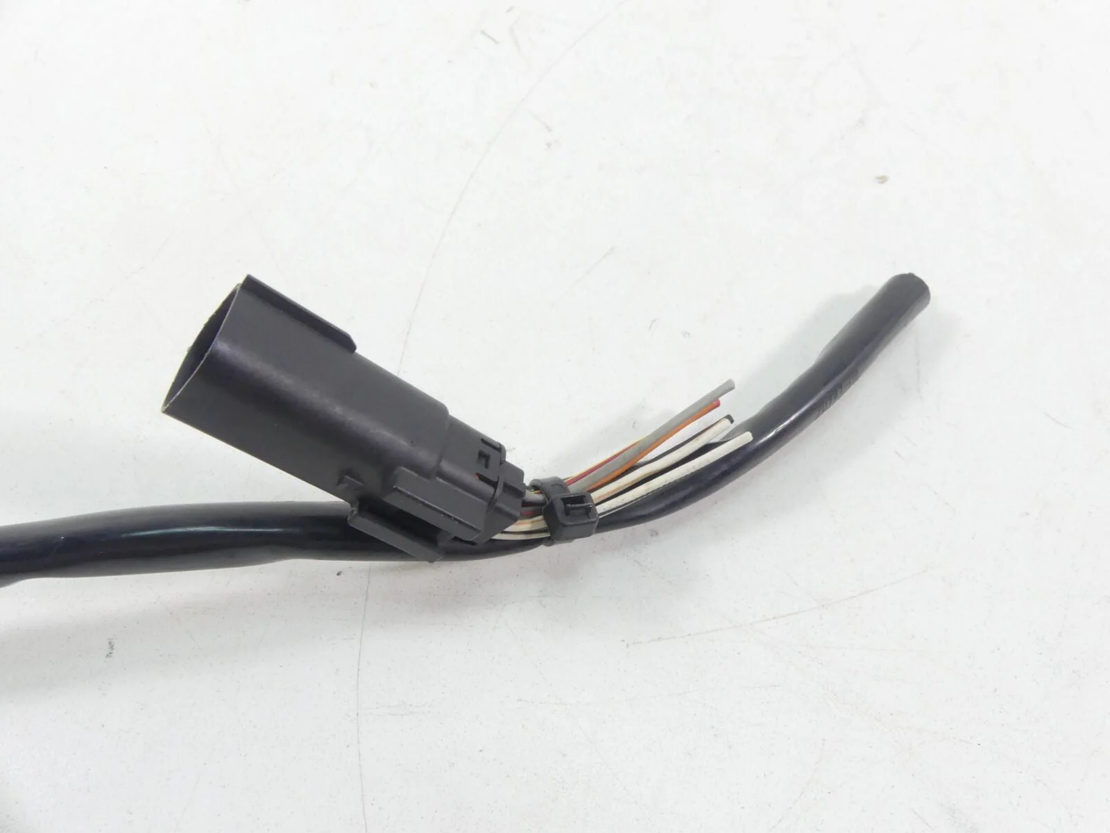 2015 Harley VRSCF Muscle V-Rod Right Control Switch Start Stop - Read 71684-06A - Image 8