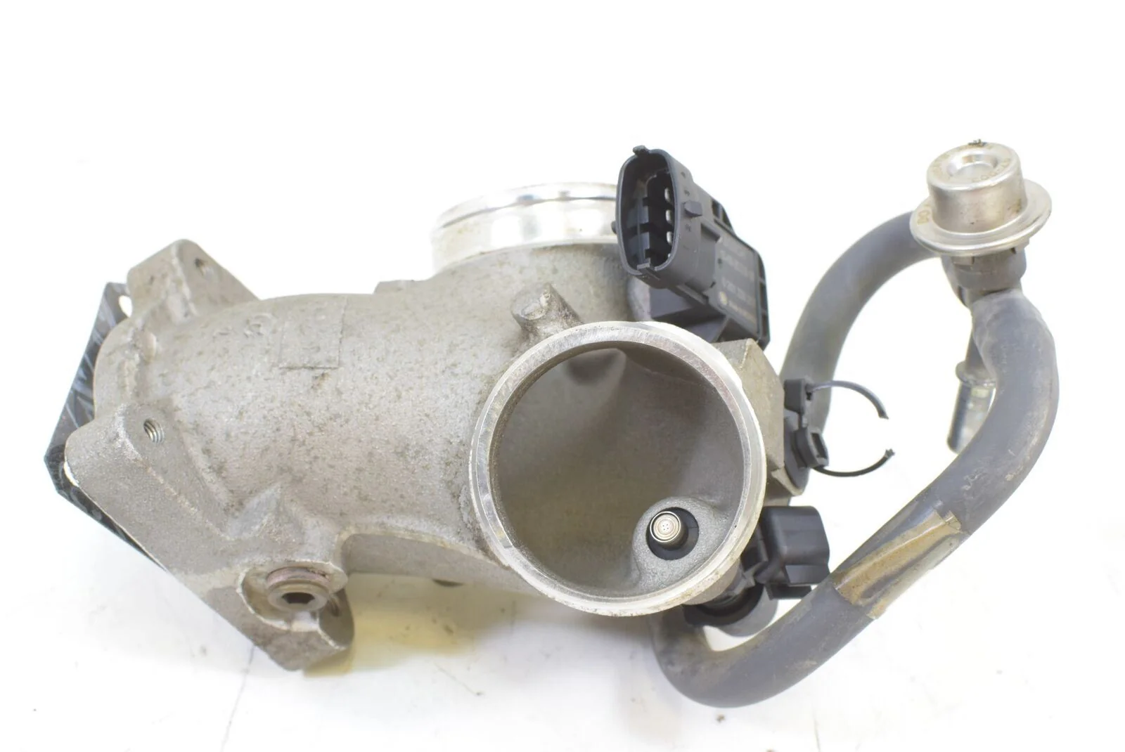 2015 Indian Chief Vintage Throttle Body & Intake Manifold M 5138214 T 1204685 - Image 6