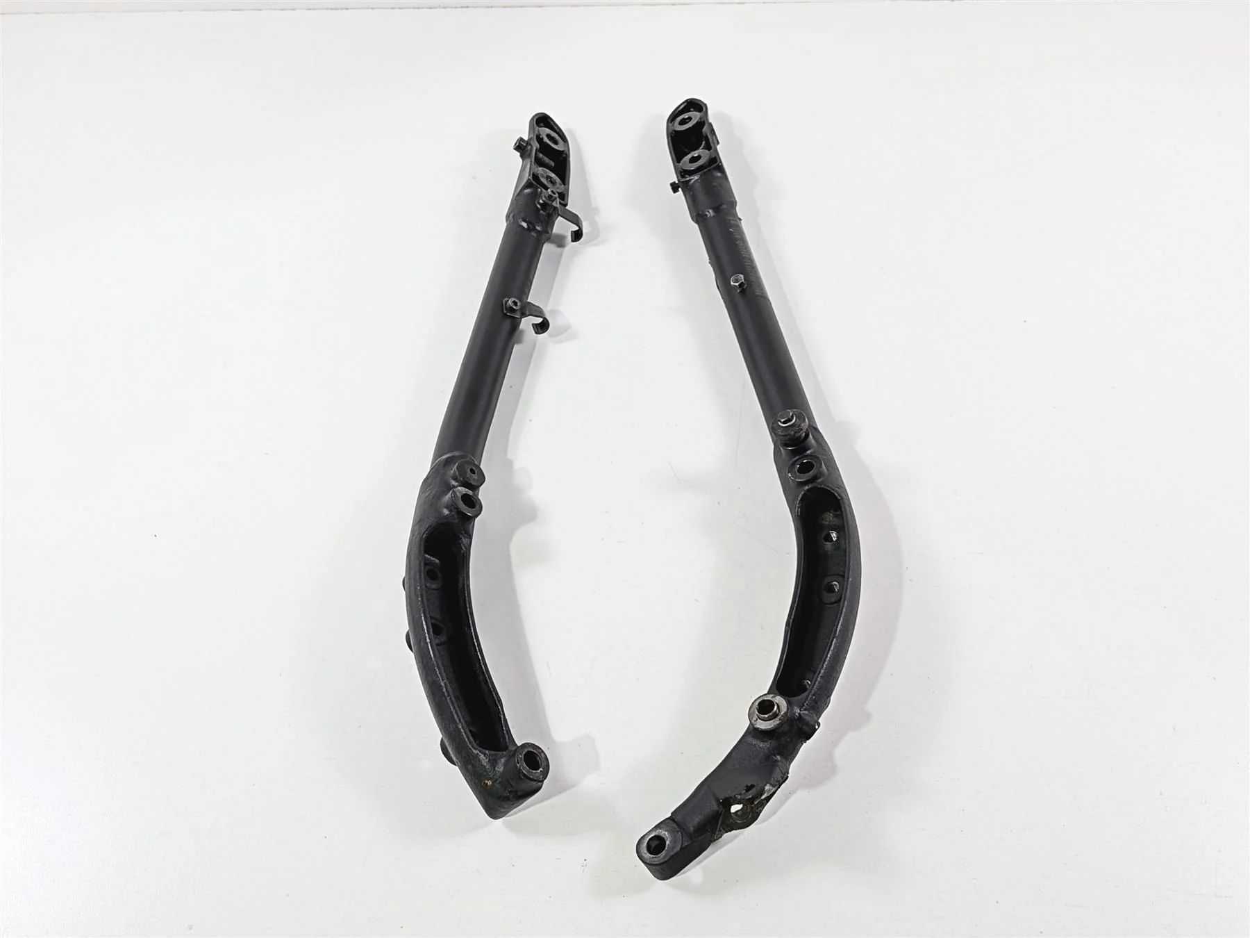 2015 Indian Chieftain Front Left Right Frame Down Tube Rail Set 1026128 1018970 - Image 6