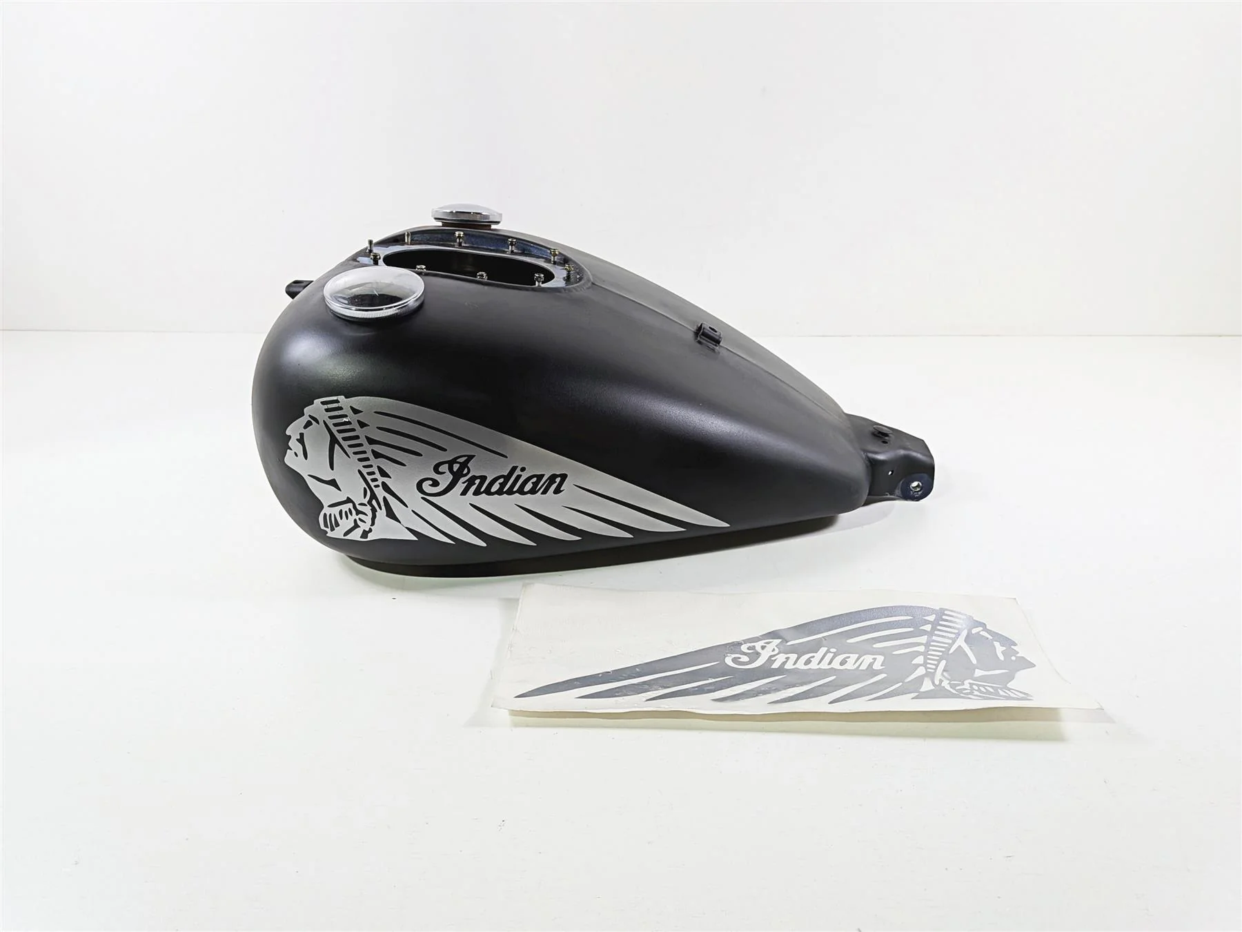 2015 Indian Chieftain Gas Fuel Petrol Tank Reservoir - No Dent 1018972 1021997