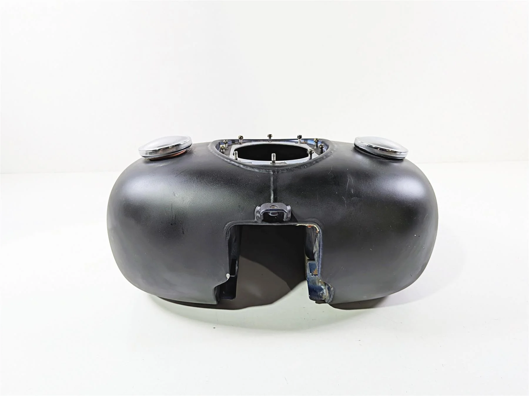 2015 Indian Chieftain Gas Fuel Petrol Tank Reservoir - No Dent 1018972 1021997 - Image 5