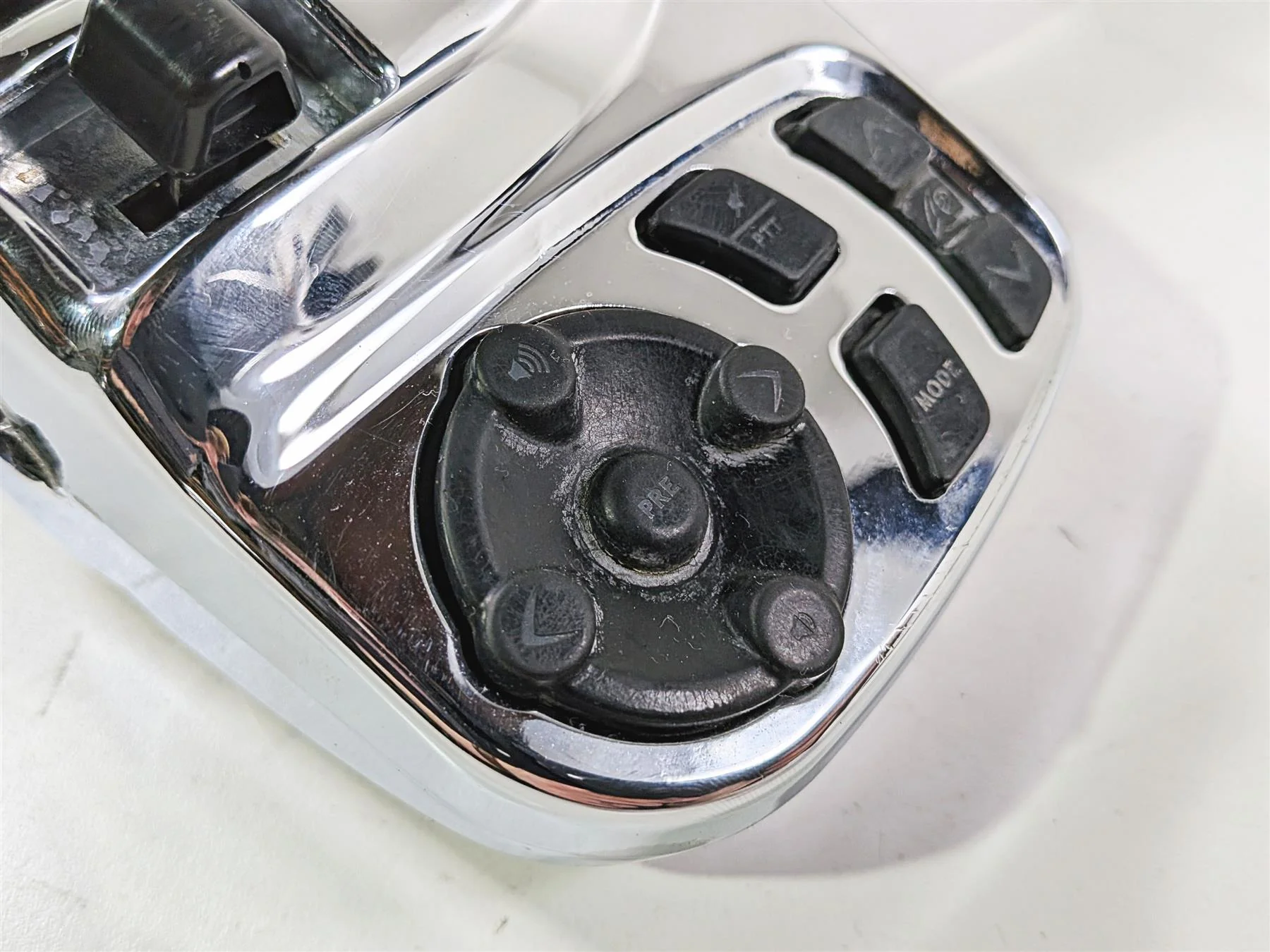 2015 Indian Chieftain Left Hand Chrome Turn Signal Control Switch 4015197 - Image 12