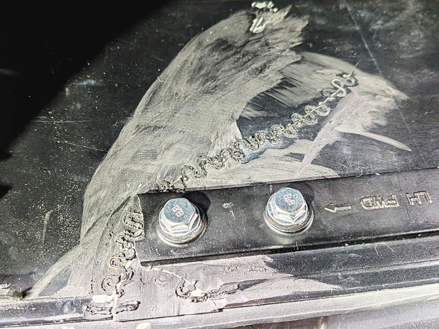 2015 Indian Chieftain Left Saddlebag Saddle Bag - Repaired 5450738 5456385 - Image 9