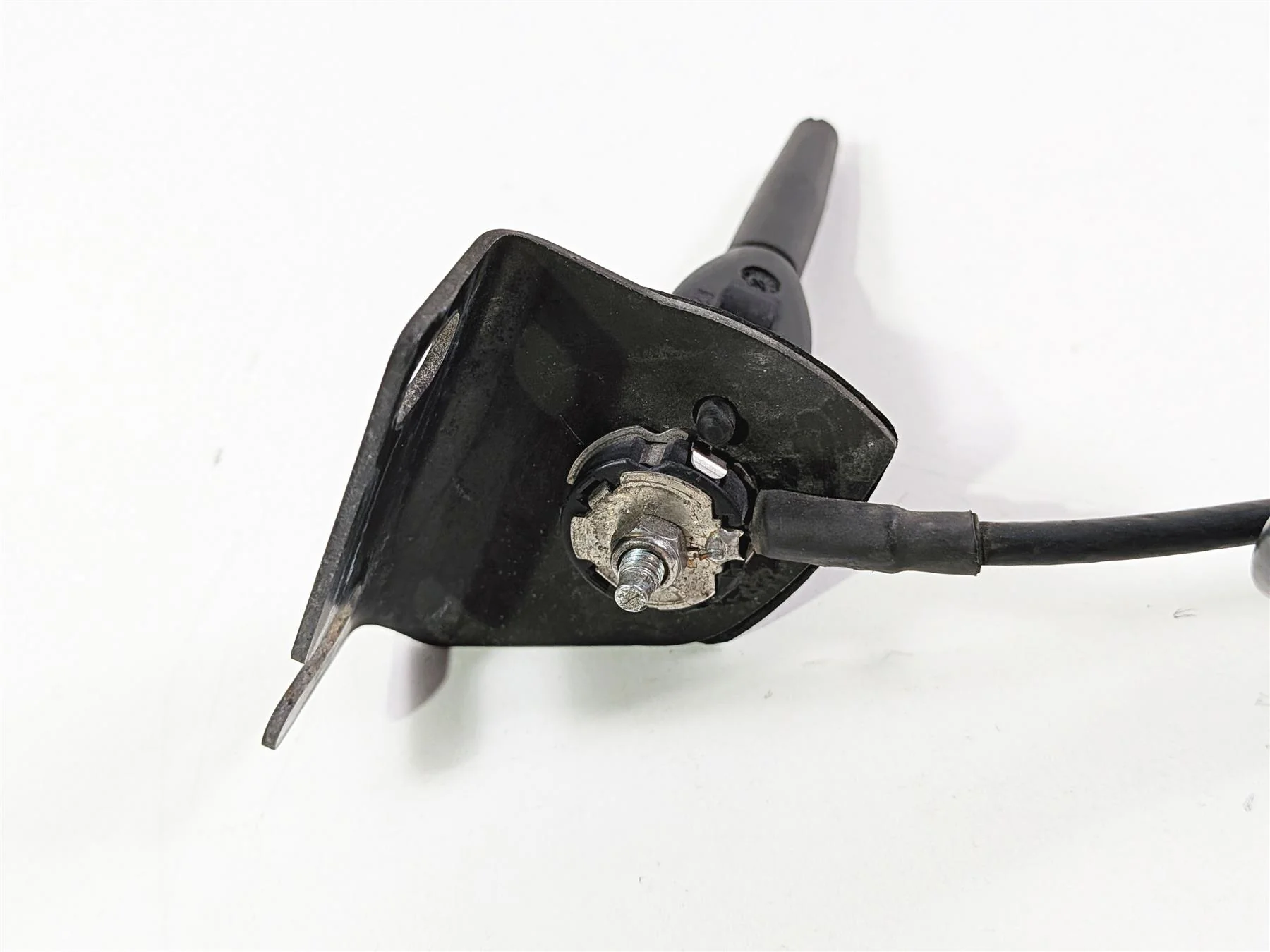 2015 Indian Chieftain Radio Antenna & Mount 4012213H 4012213 - Image 7