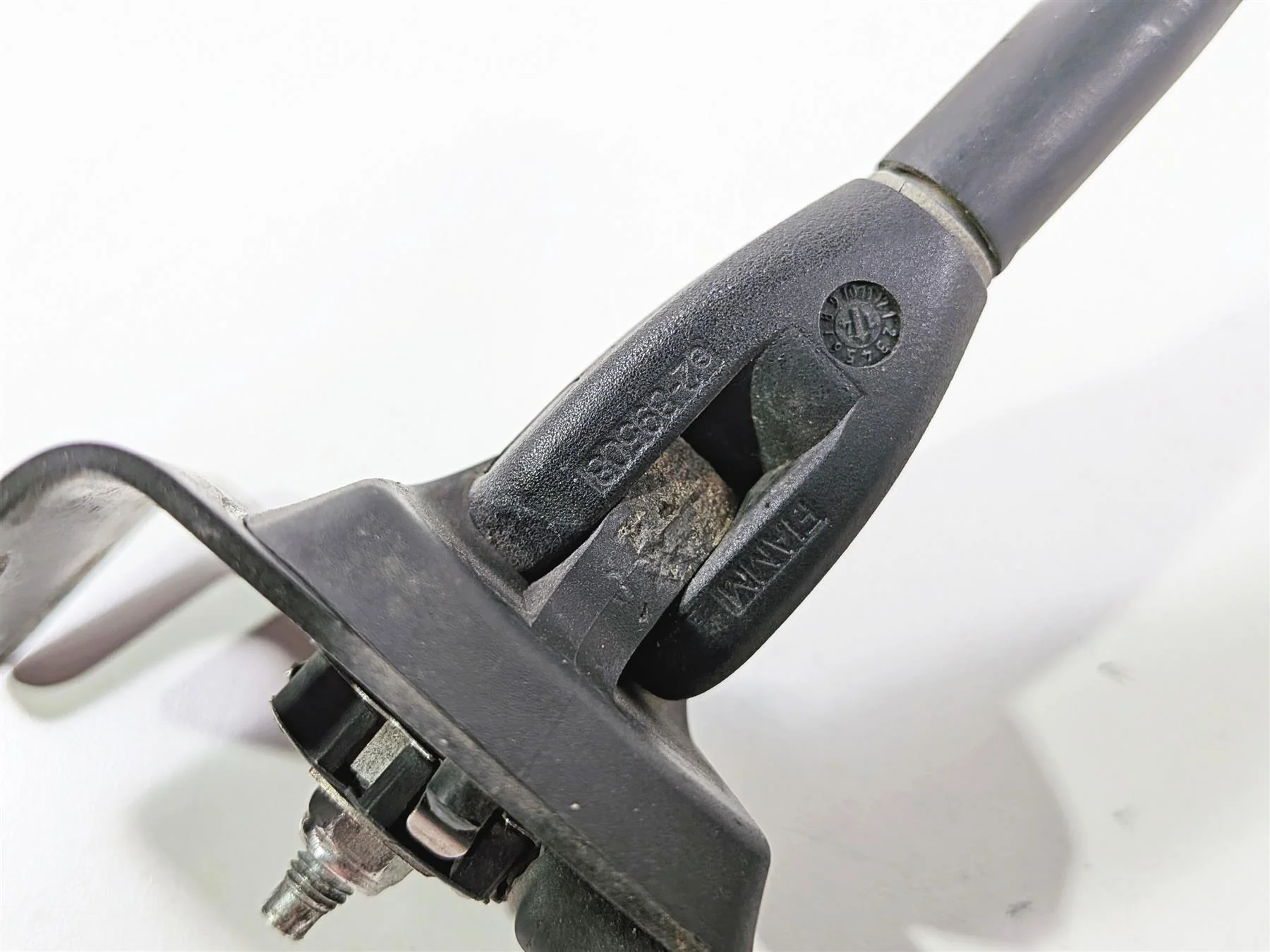 2015 Indian Chieftain Radio Antenna & Mount 4012213H 4012213 - Image 9