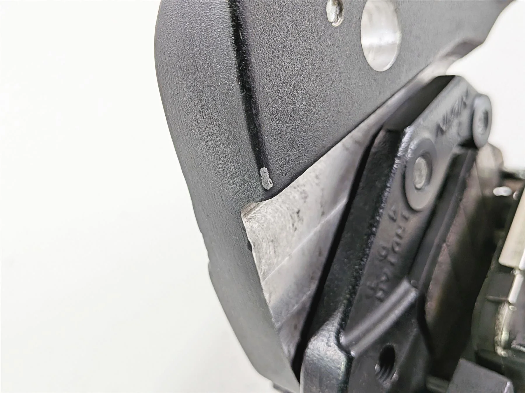 2015 Indian Chieftain Rear Nissin Brake Caliper + Bracket 1912006 - Image 11