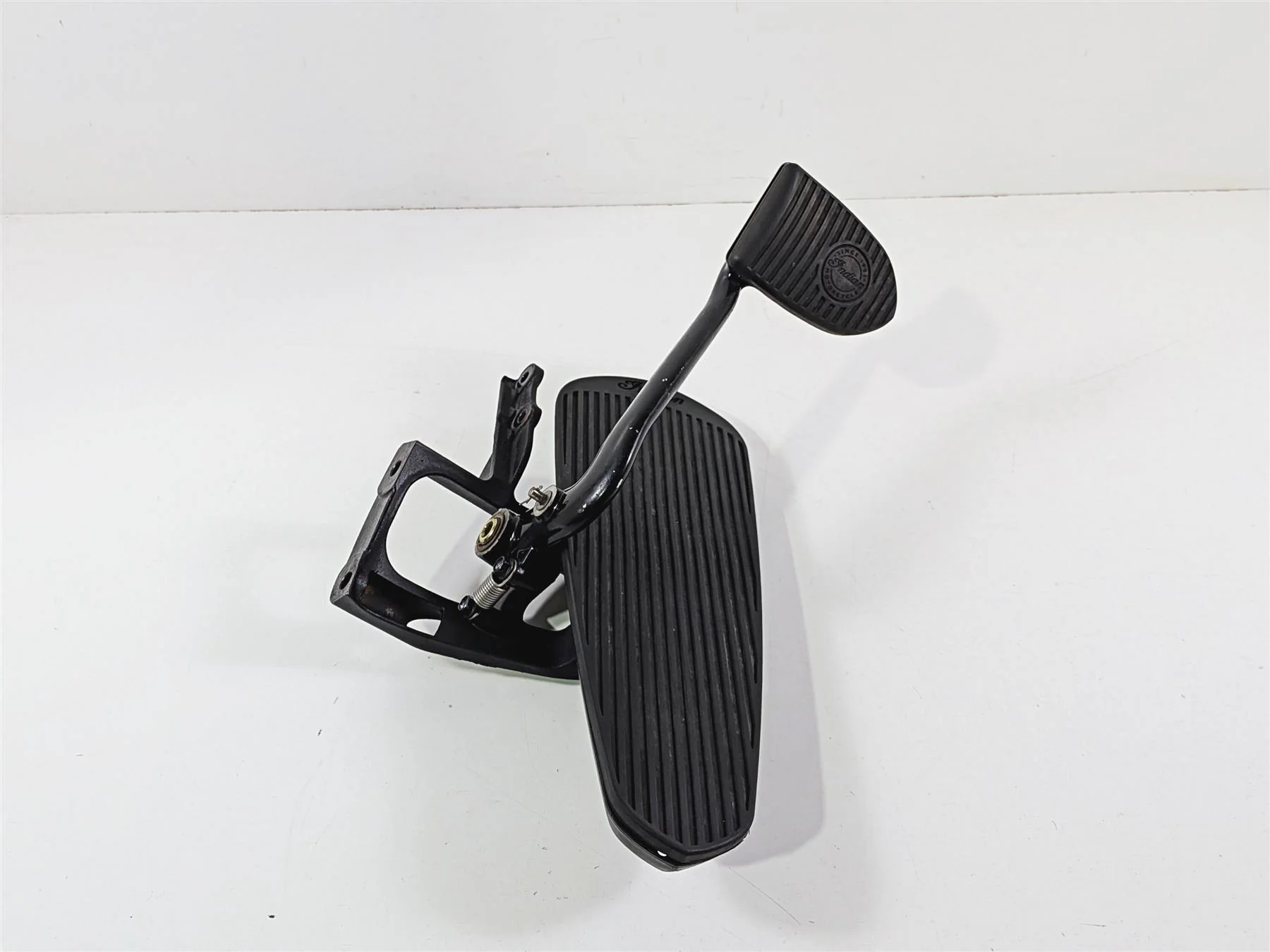 2015 Indian Chieftain Right Front Floor Board & Brake Pedal 5138848 1019864