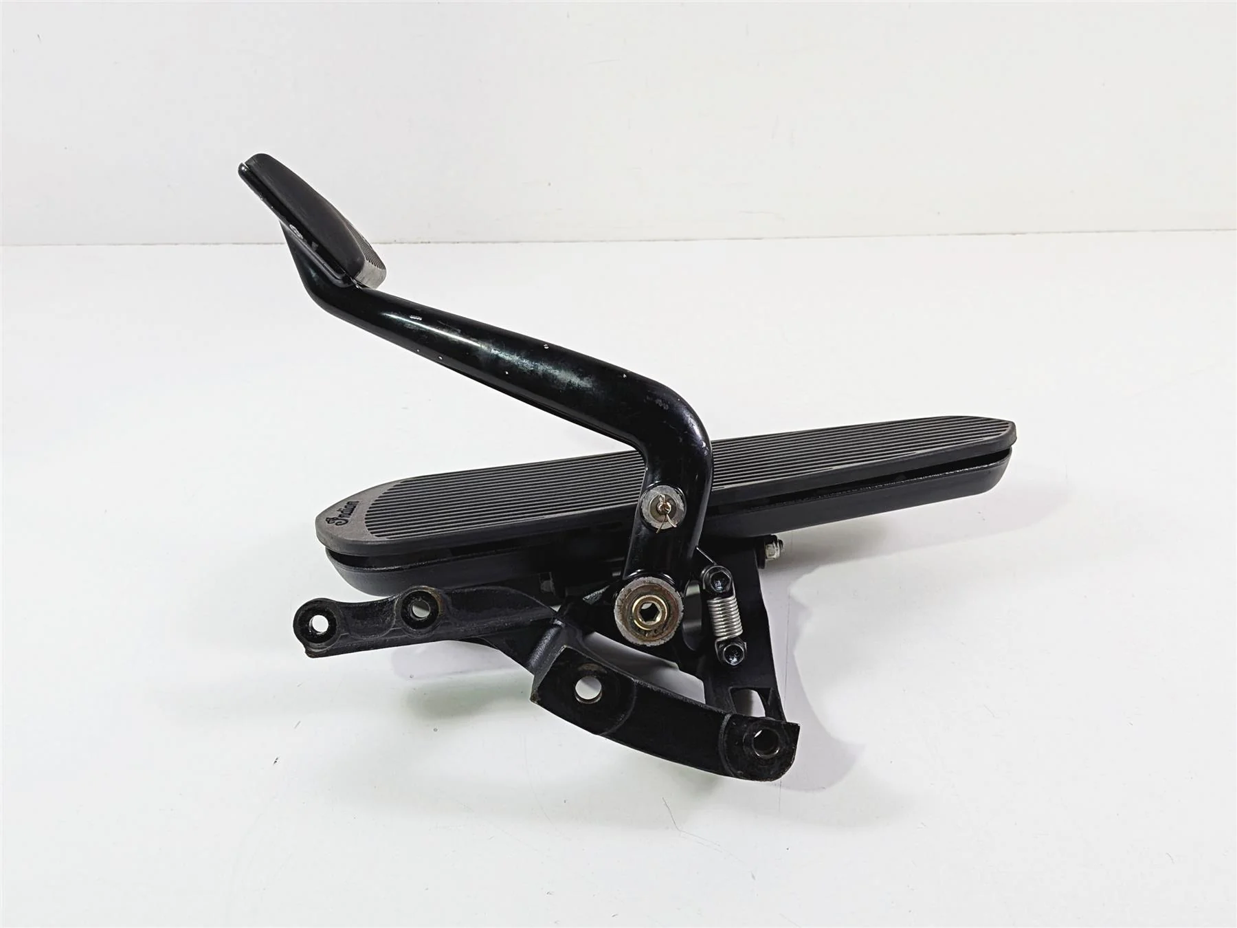 2015 Indian Chieftain Right Front Floor Board & Brake Pedal 5138848 1019864 - Image 3