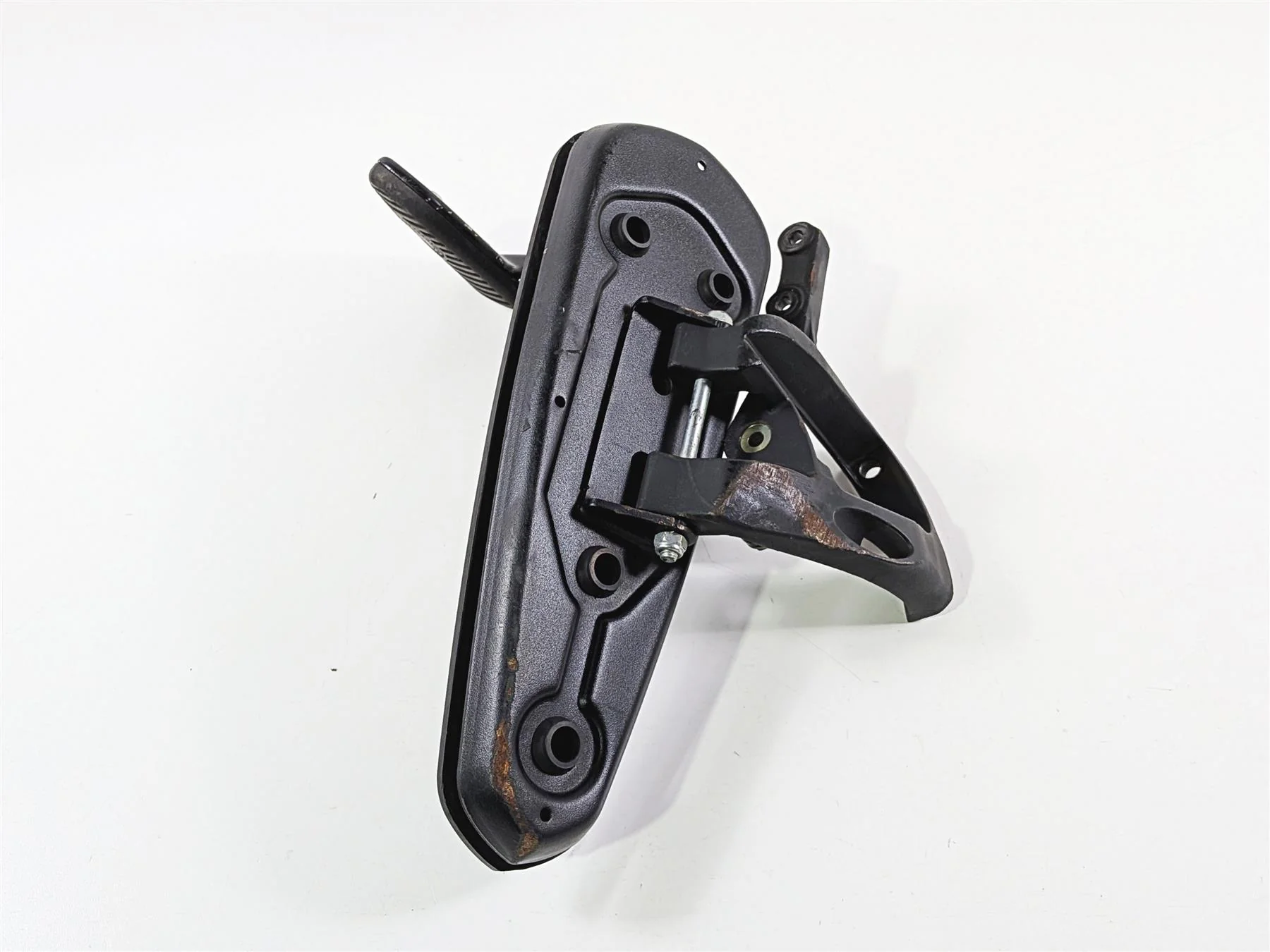2015 Indian Chieftain Right Front Floor Board & Brake Pedal 5138848 1019864 - Image 6