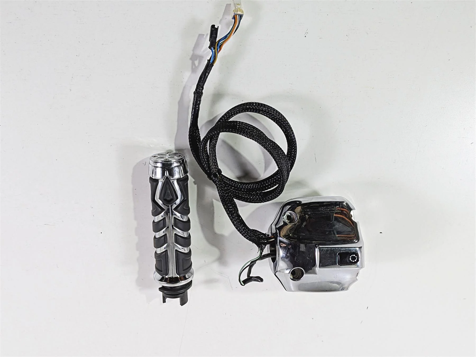 2015 Indian Chieftain Right Hand Chrome Start Stop Control Switch - Read 2413027 - Image 7